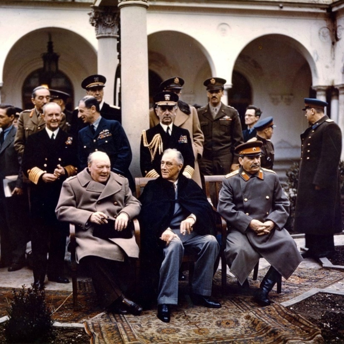 Yalta, El Crepúsculo de las Tres Potencias #historia #documental #podcast episode artwork