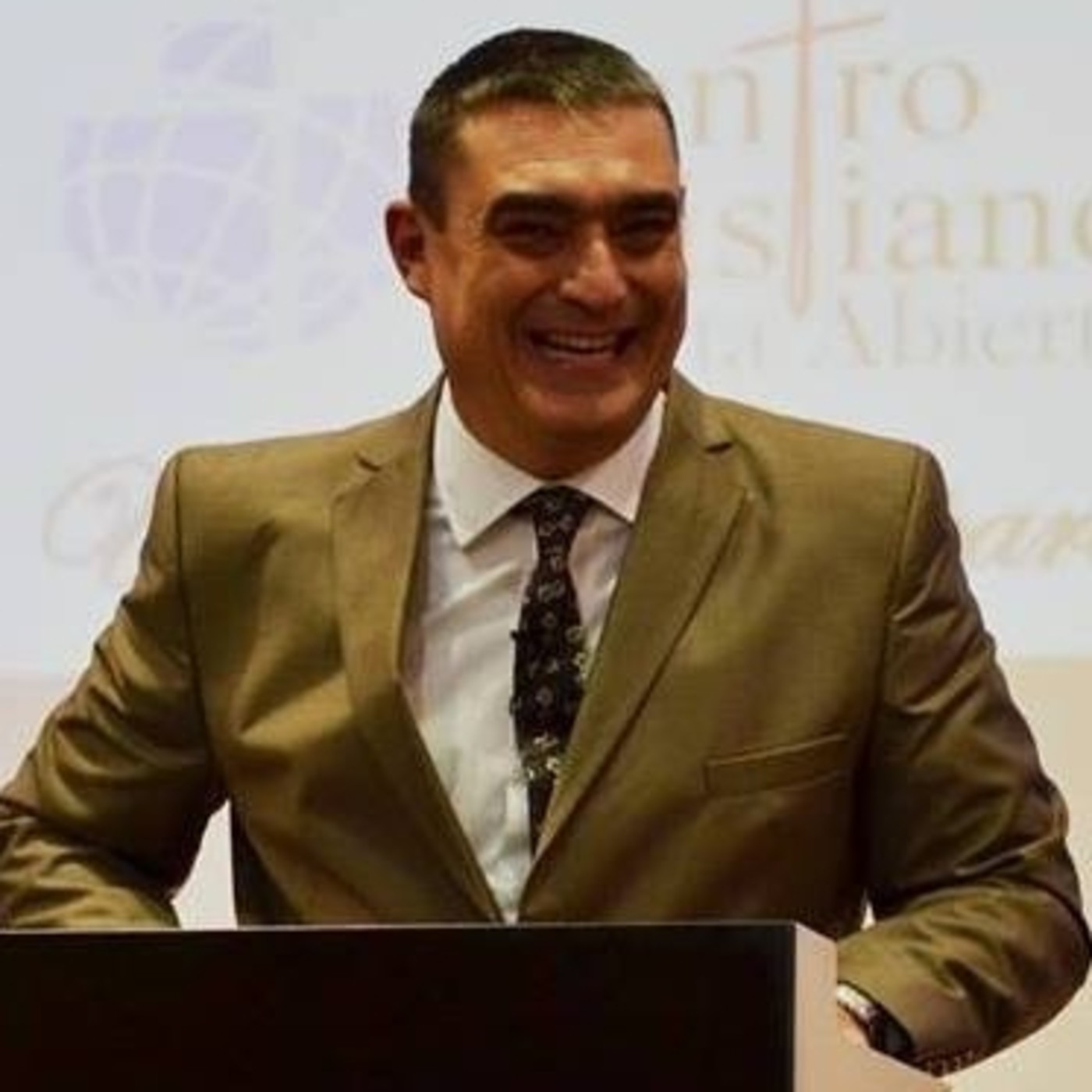 CONECTADOS CON LA PALABRA