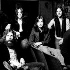 La Ruleta Rusa #285. Pavlov's Dog. The Pineapple Thief. Tony Levin / David Torn / Alan White. Moonbound. King Crimson...