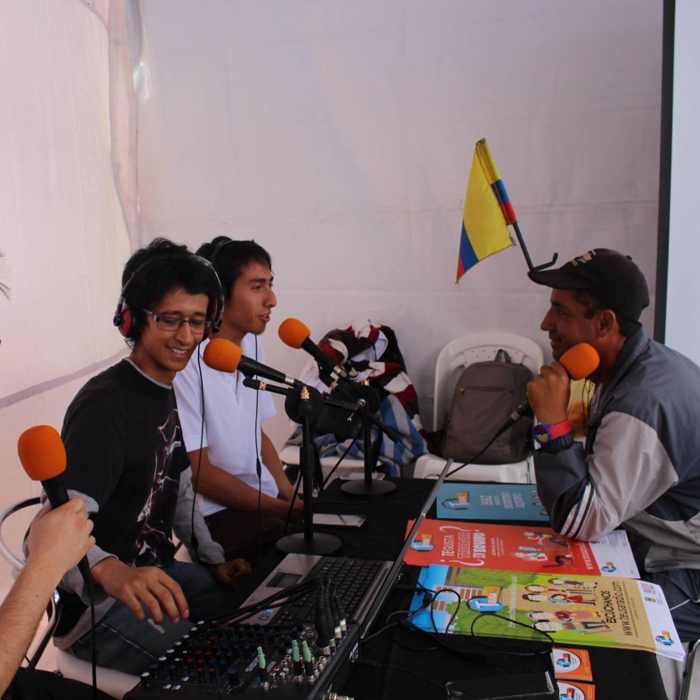 Entrevistas por Teusaradio