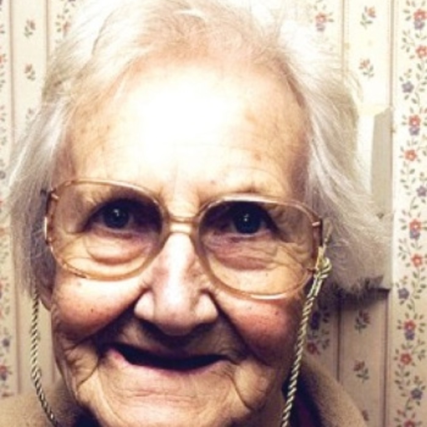 ¿ Que haremos con la abuela ?