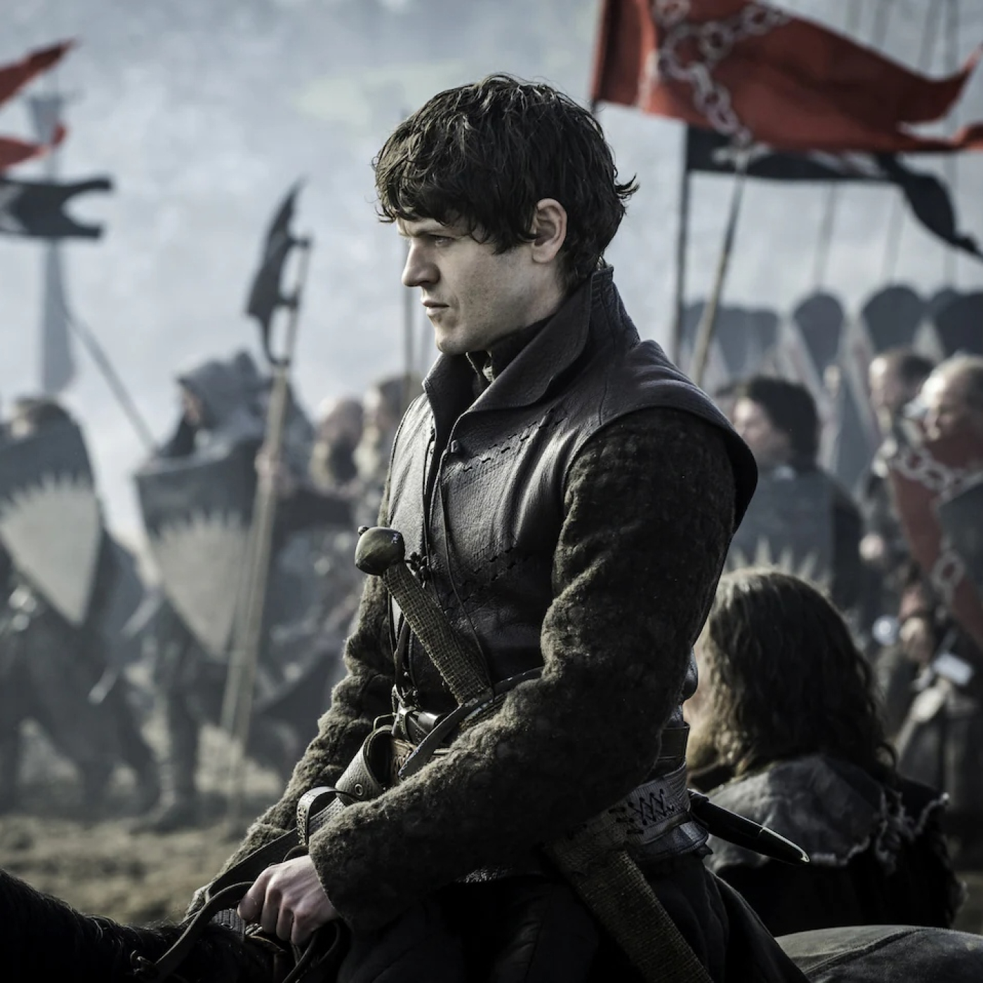 Expediente Villanos #1: RAMSAY BOLTON, el DEPREDADOR FEUDAL del NORTE de PONIENTE