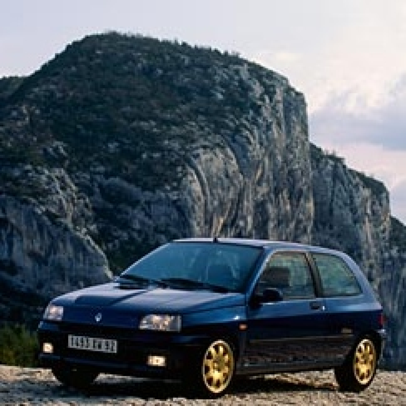 AMR Cap.105: Clio Williams… Un verdadero “unicornio”
