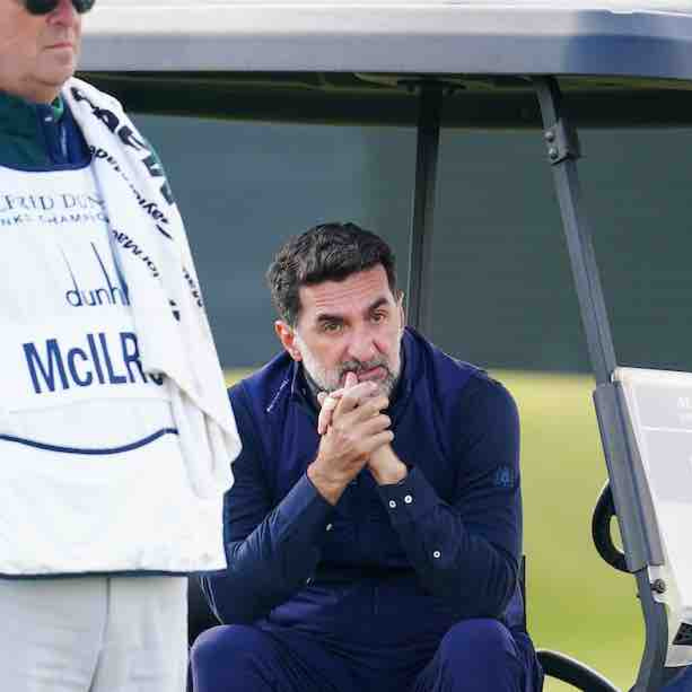 Hoy nos montamos unas novelitas muy interesantes... Hoy nos montamos unas novelitas muy interesantes...