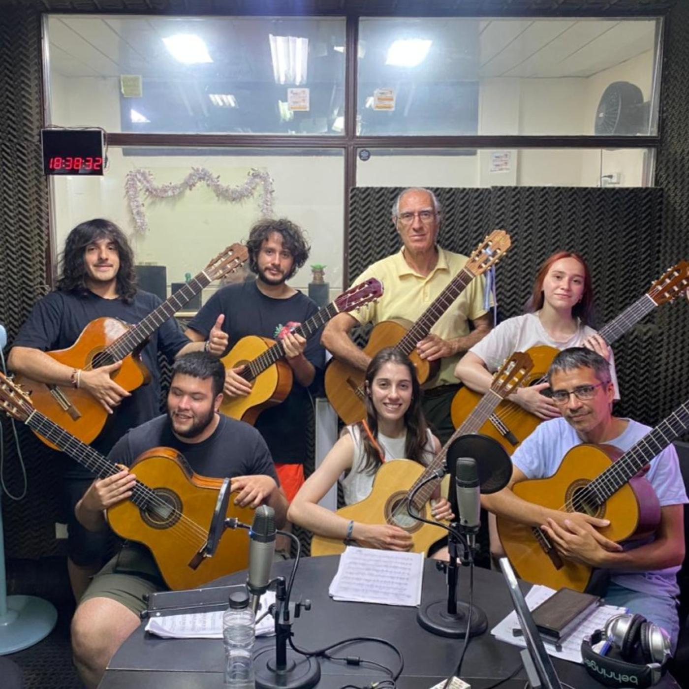 En Avenidas / Conservatorio municipal / Orquesta de Guitarras episode artwork