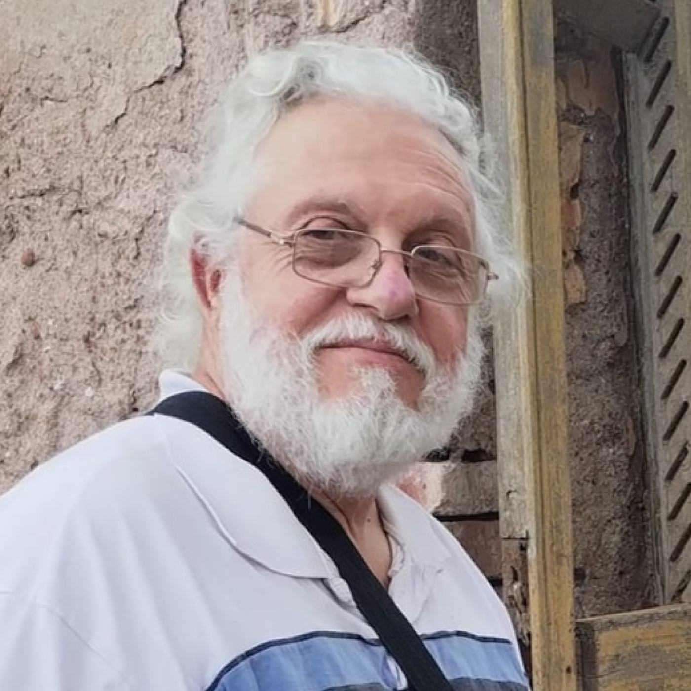 COLUMNA CUANDO LA MENTIRA ES LA VERDAD CACHO KACHO EL CLUB DE LA PLUMA 11-8-2024
