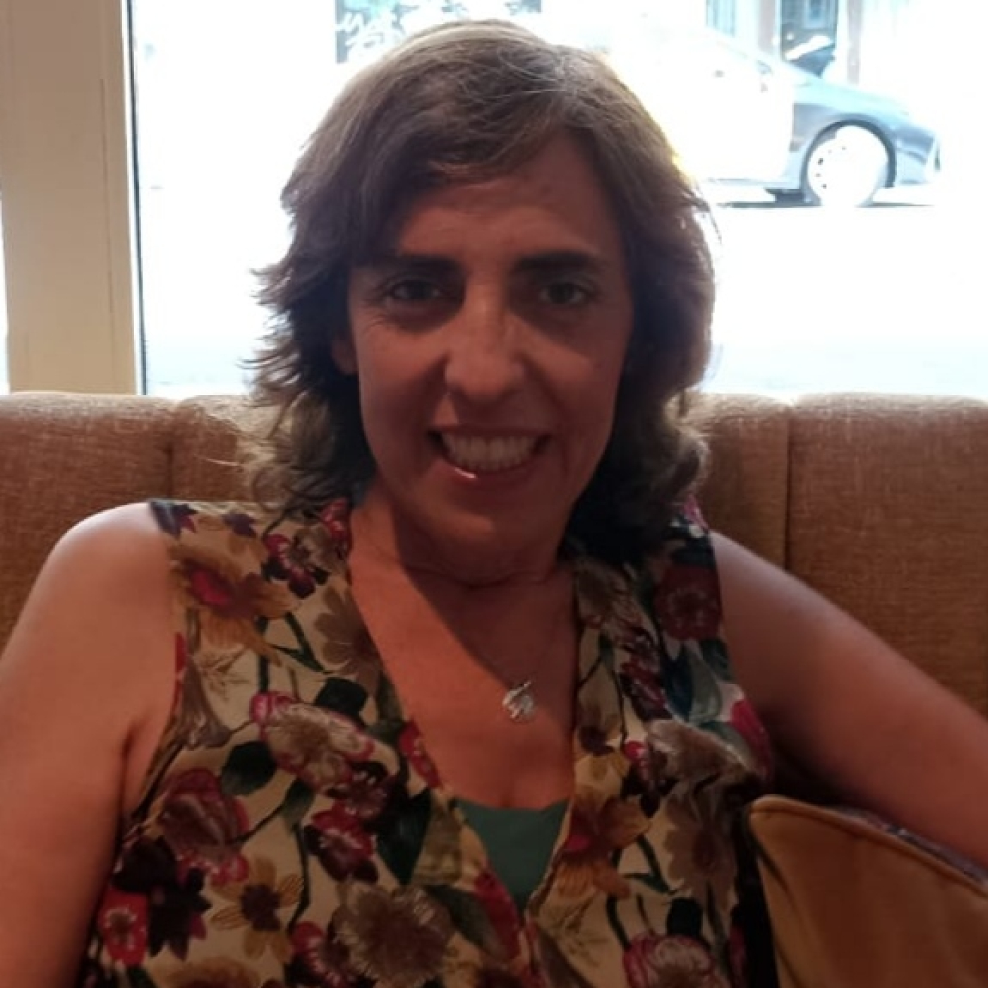 Entrevista a Bibiana Ripol, periodista cultura episode artwork