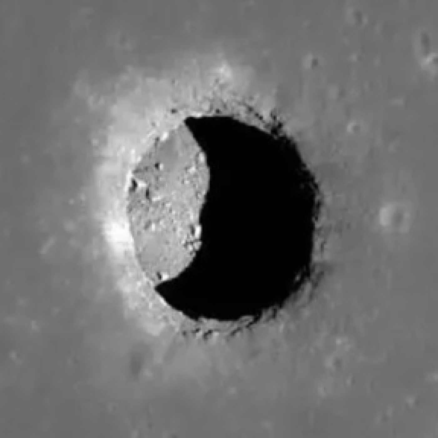 1107 - Descubren la primera cueva en la Luna que podría albergar una base permanente -Y más sobre construir en la Luna