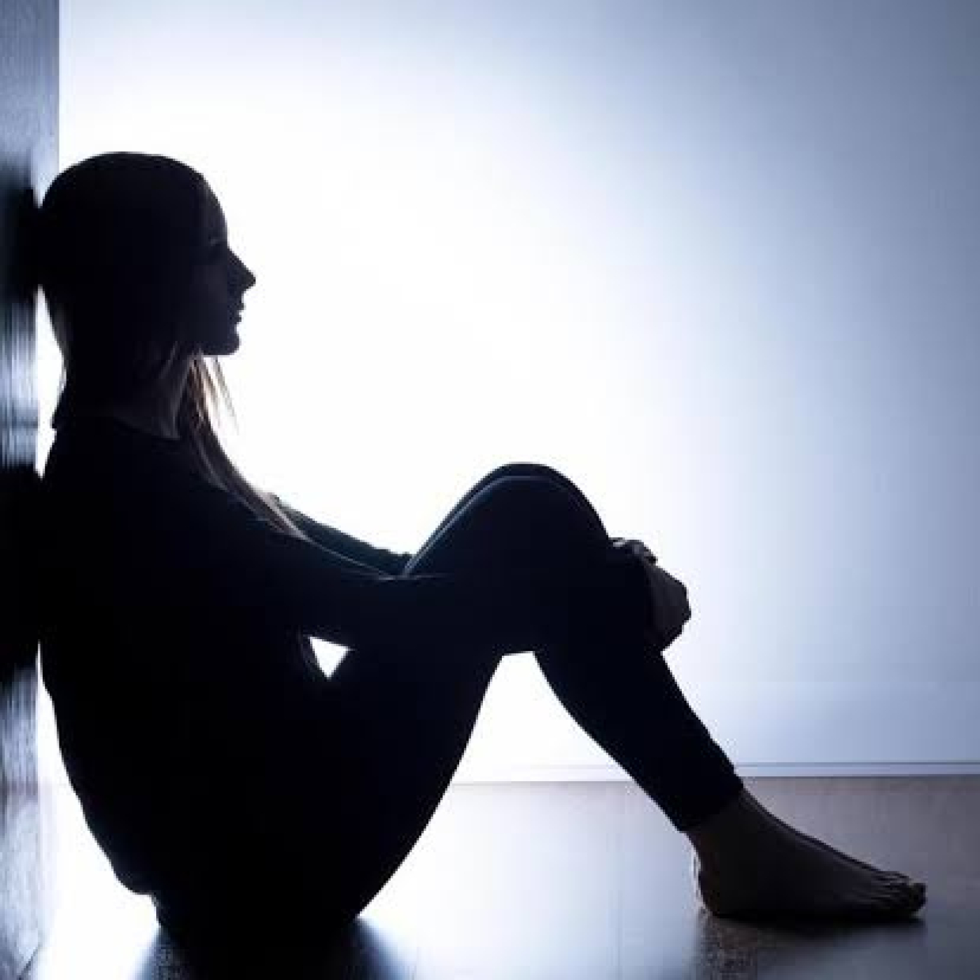 Adolescencia y riesgo suicida: escuchar la voz en el silencio