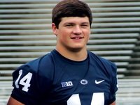 *Extra - Celebrities Hackenberg
