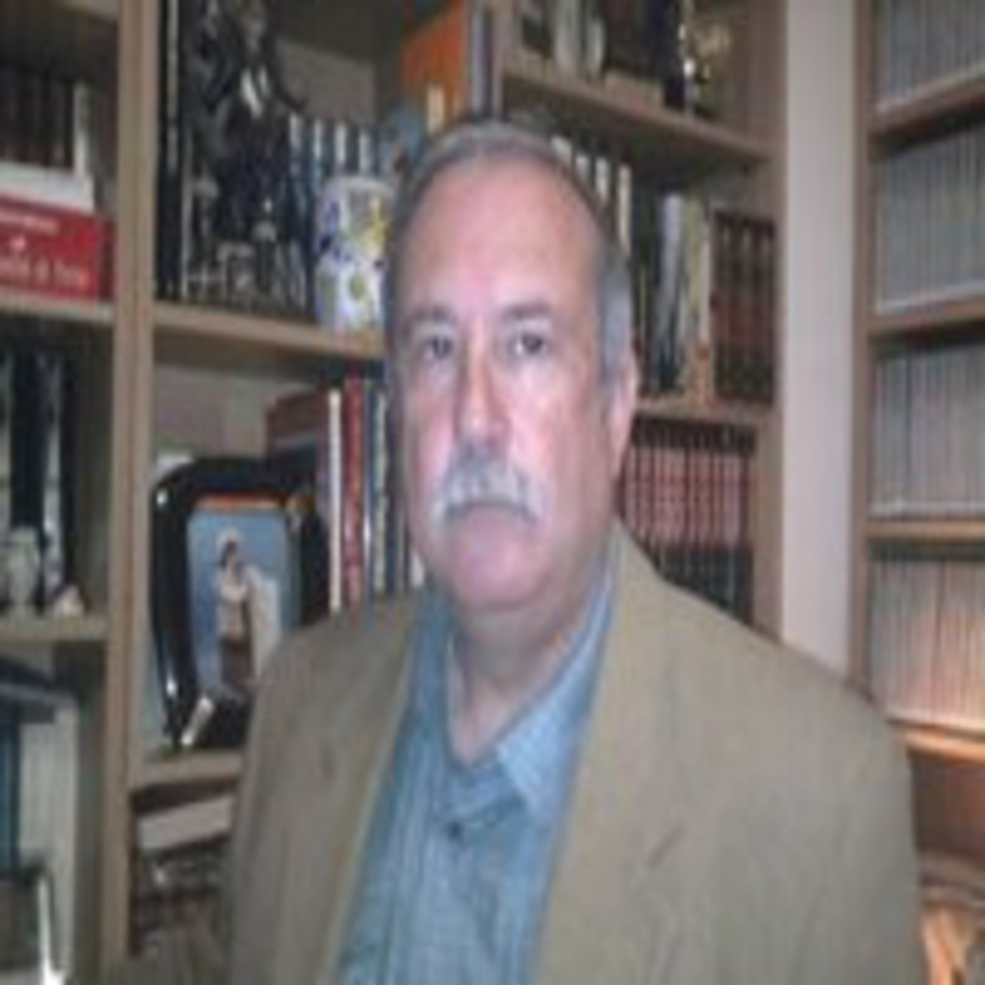 La Biblioteca Encantada 31. Con Vicente Hernándiz episode artwork
