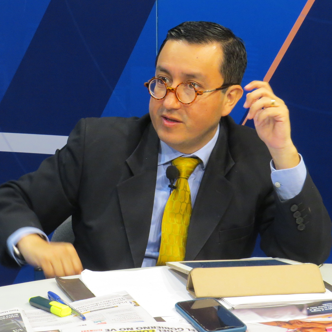Glatzer Tuesta – Editorial 05 de mayo del 2020 episode artwork