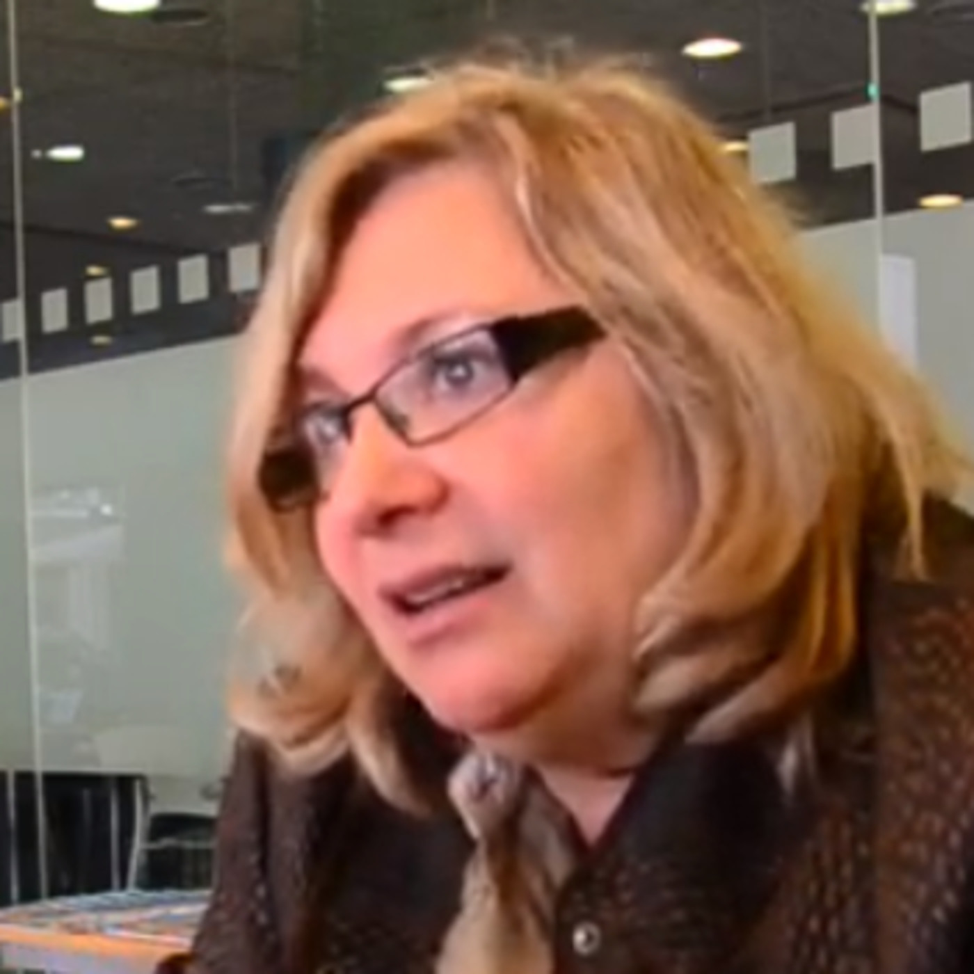 06 Entrevistas y Testimoniales
