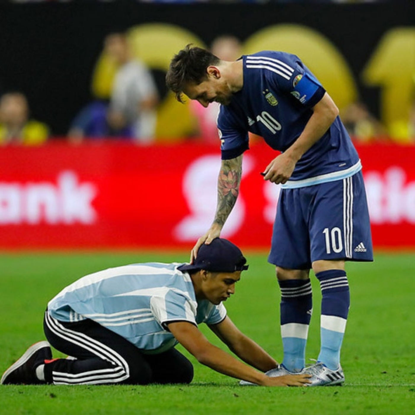 LEON-EL MESSI EL MACHO CABRIO episode artwork