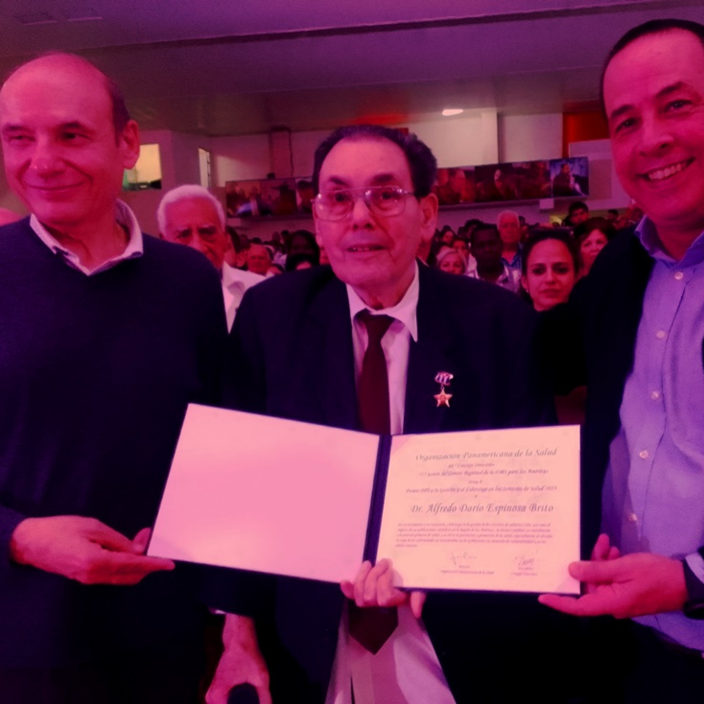 La OPS entregó Premio al Doctor Cienfueguero Alfredo Espinosa Brito