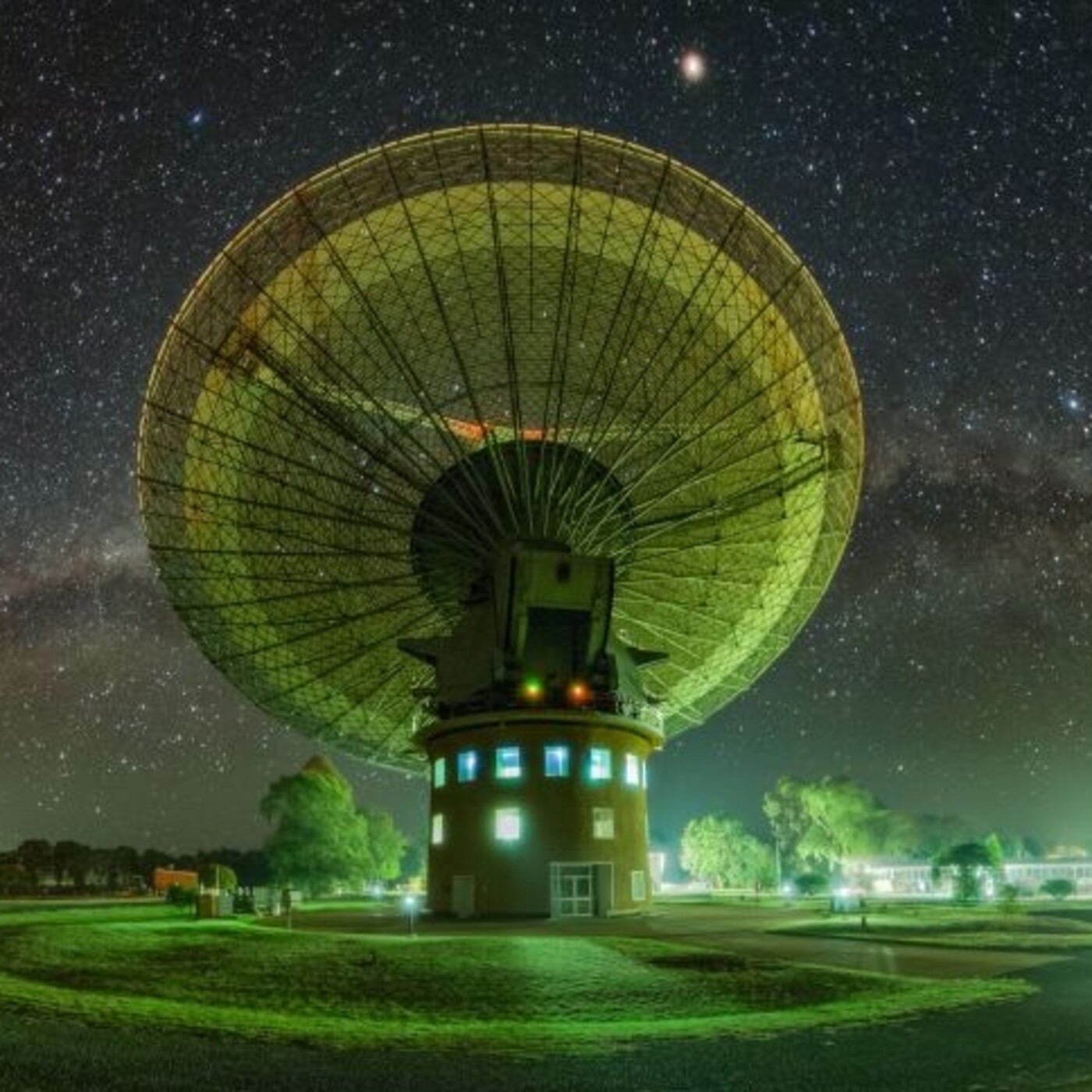 212 - La misteriosa señal de radio detectada en la parte del cielo donde se encuentra Próxima Centauri, con Héctor Socas - Episodio exclusivo para mecenas
