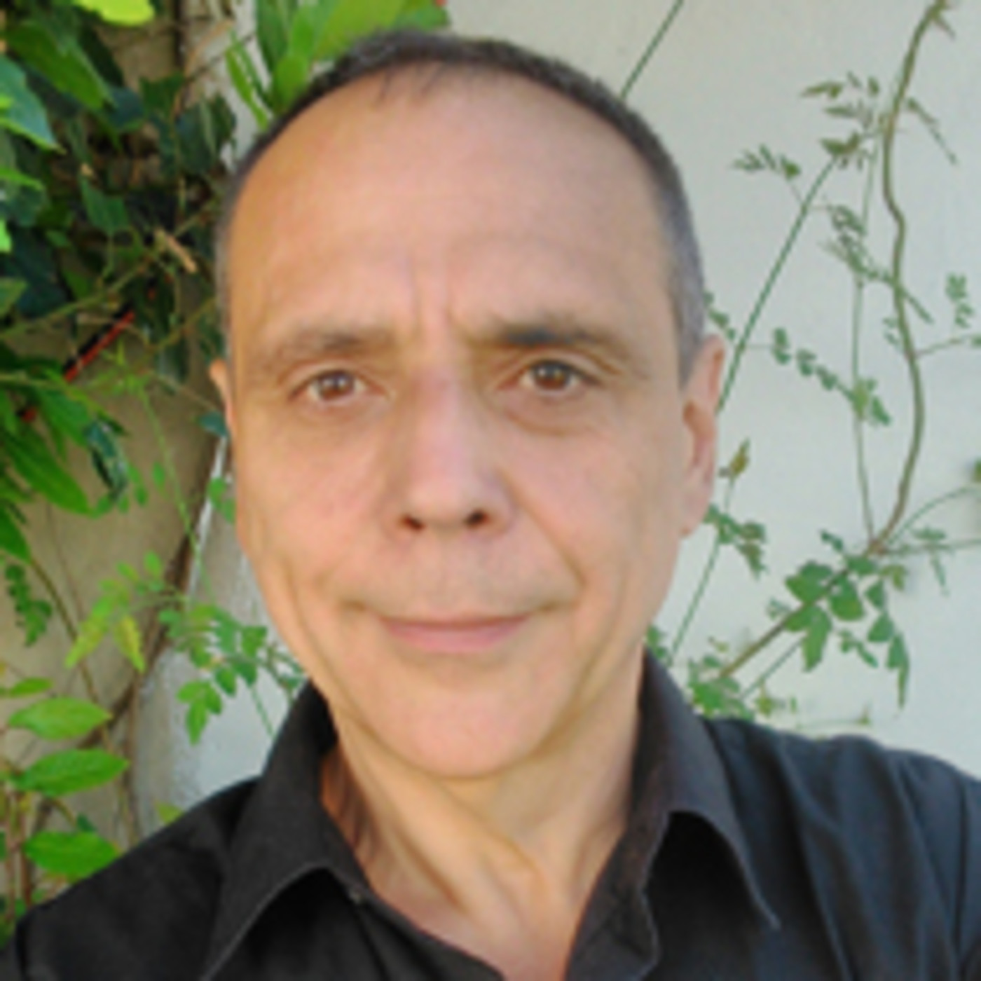 Rafael Courtoisie en voces femeninas