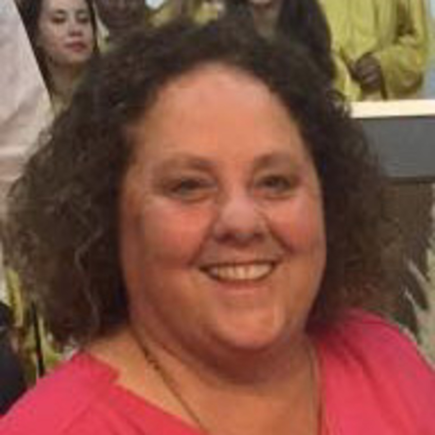 Reyes Escobar: "Queremos que los niños se diviertan pensando en las cosas que hay que reformar y transformar"