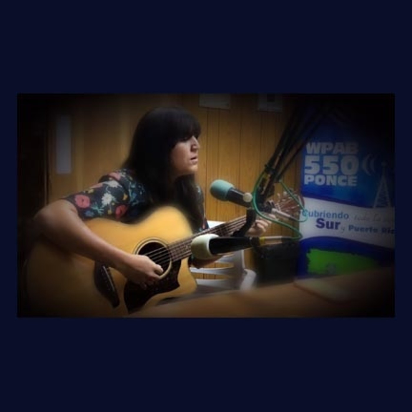 Un ángel de visita al estudio, Andrea Cruz en la casa.... episode artwork