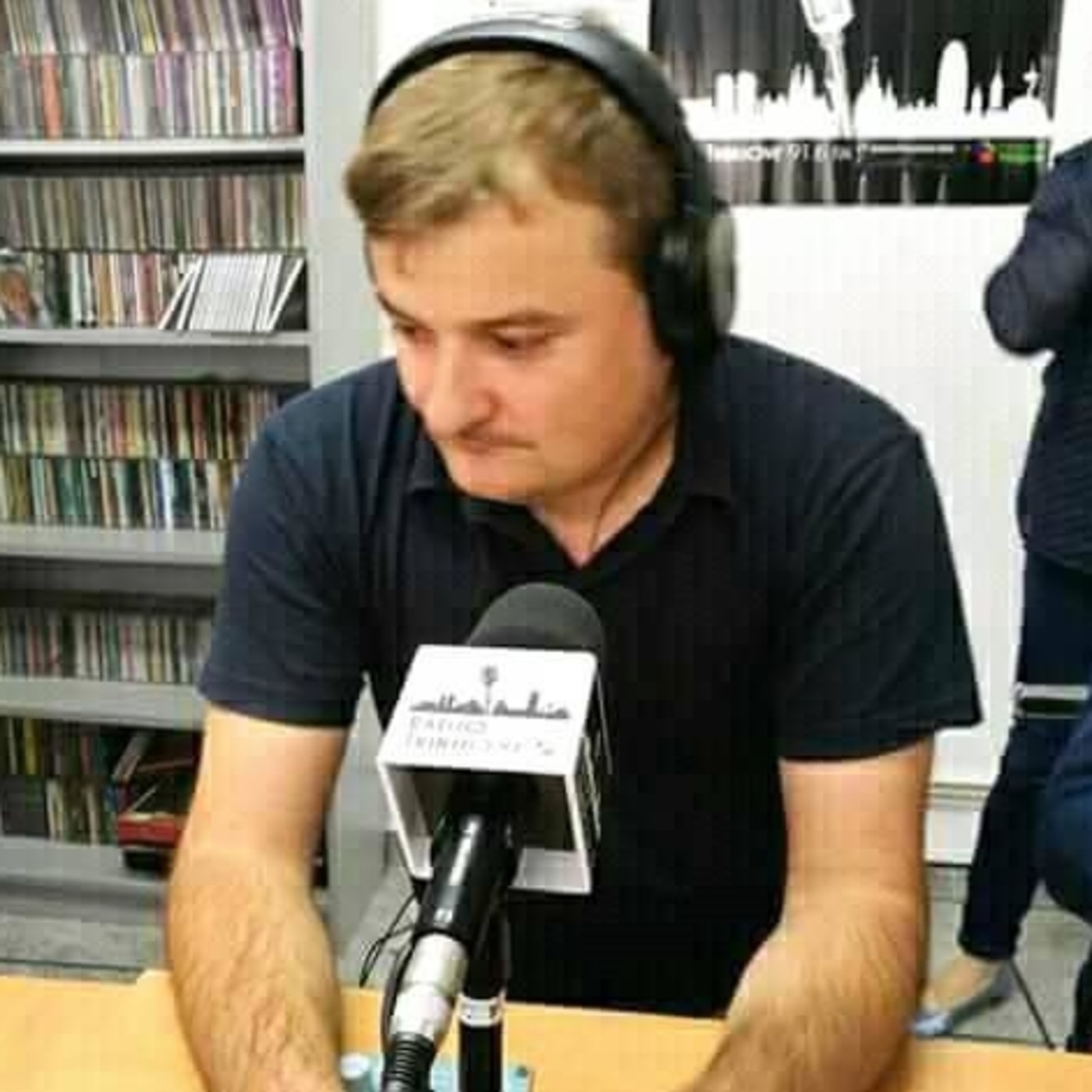 ENTREVISTA PROMOCION A MARICEL DIVINO BOLERO EN RADIO LA MINA 102.5 FM LA VOZ DE SAN ADRIAN DE BESOS