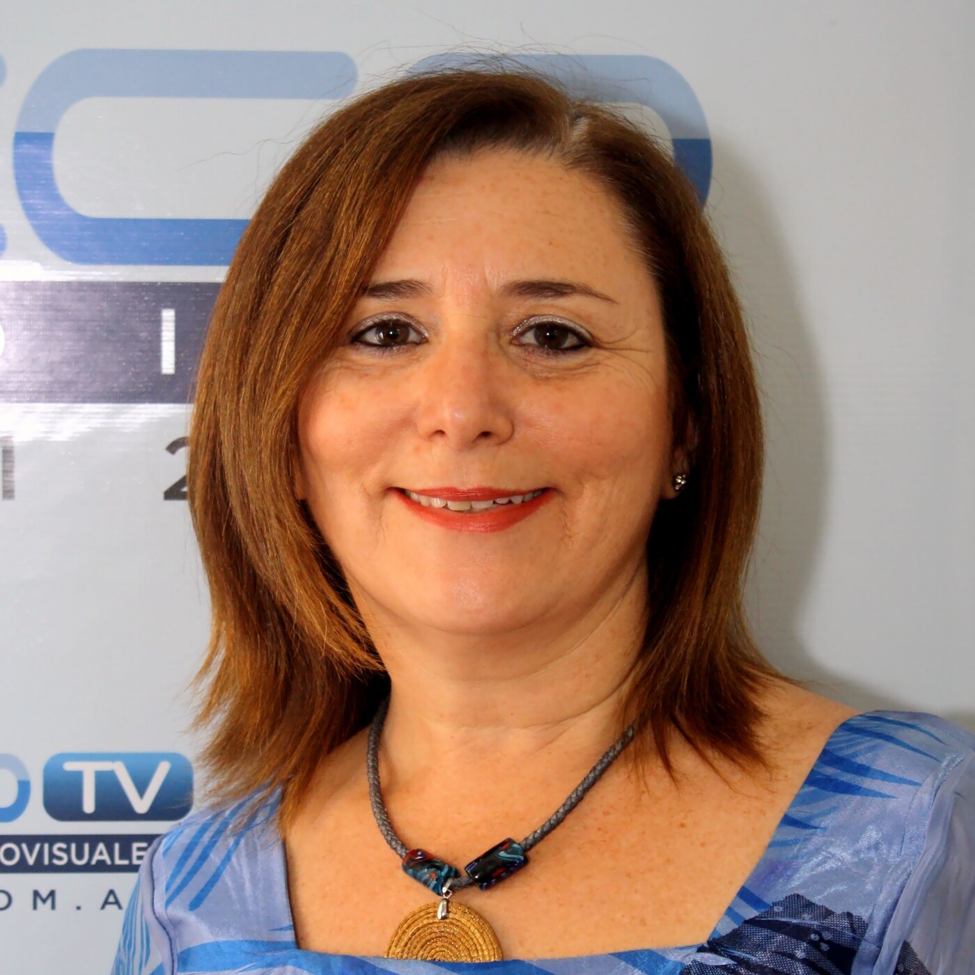 A CAMBIO DE QUE con Laura Sverdlick 31-5-2022