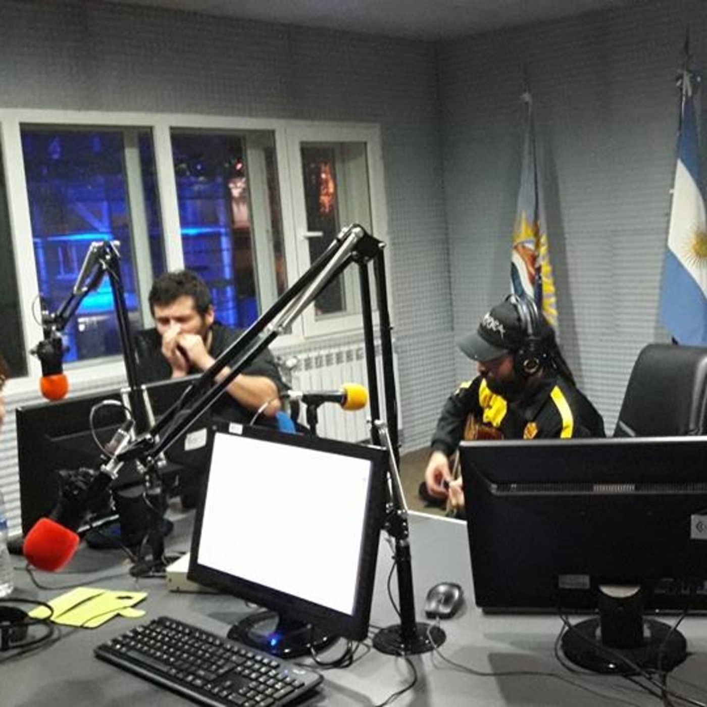 Del Mismo Barro en vivo desde los estudios de LU14