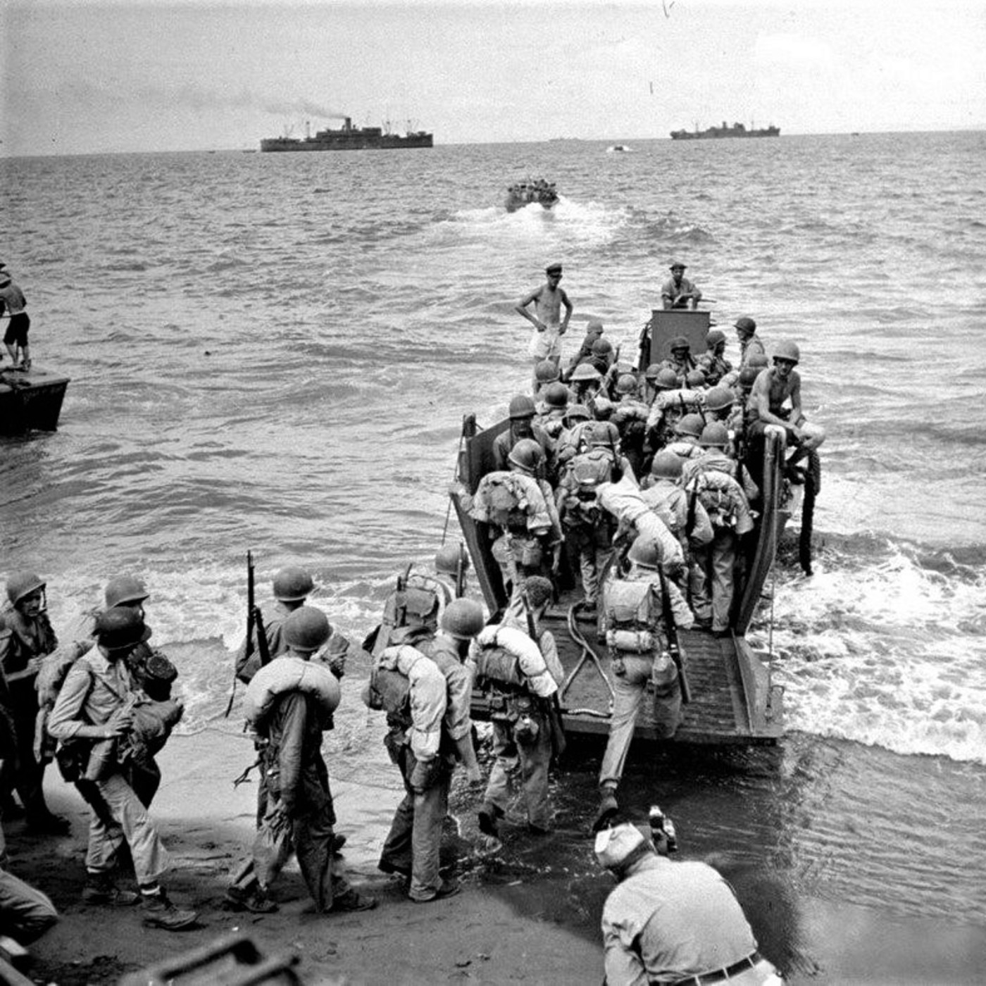 US Army, Maquinas de Guerra: Botes Fuera #documental #podcast #SegundaGuerraMundial #historia episode artwork
