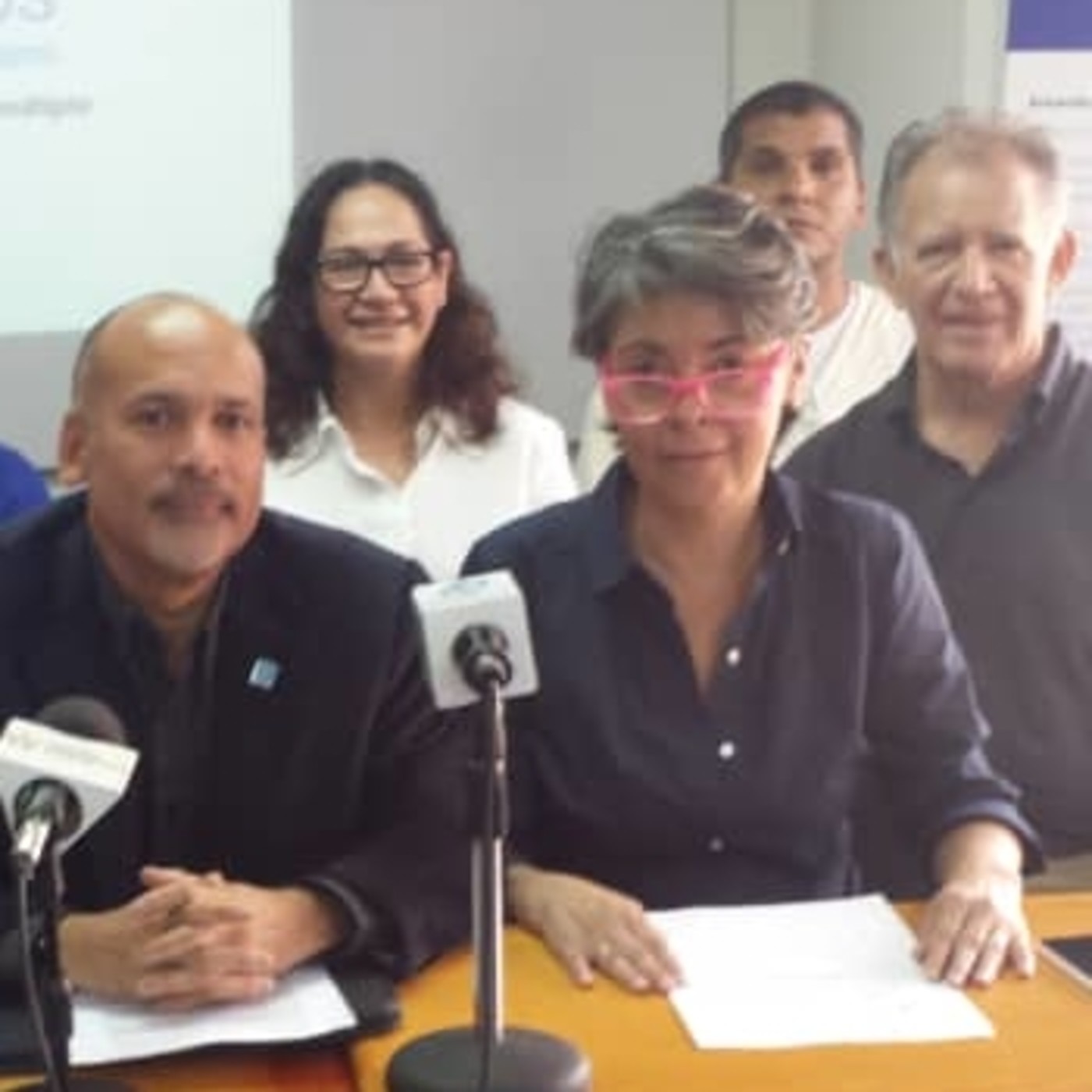 Arriba Banderas