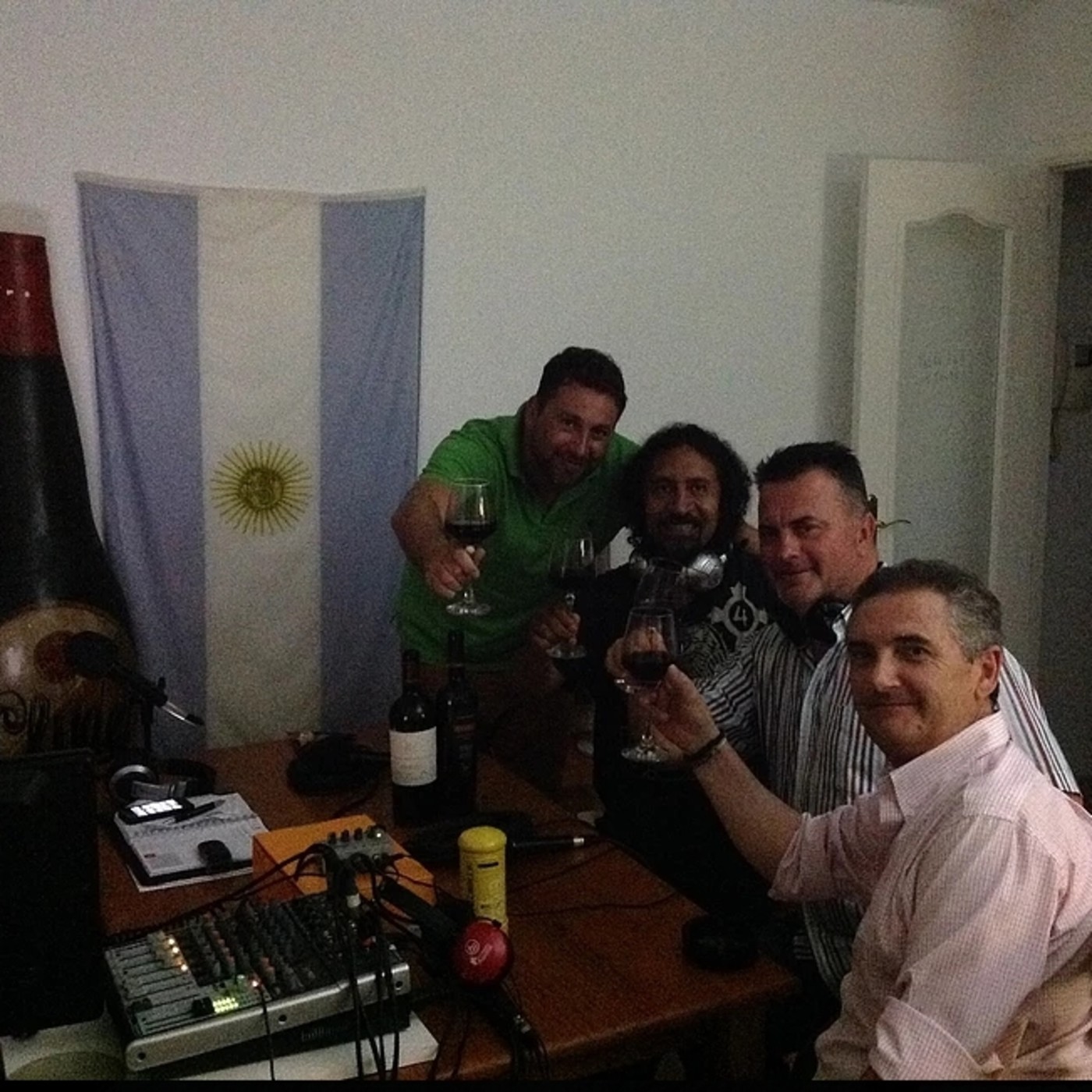 T1x10 de El Gato Enólogo con Alejandro Farace, Manuel López y Juan Tijeras 20-07-2015 episode artwork