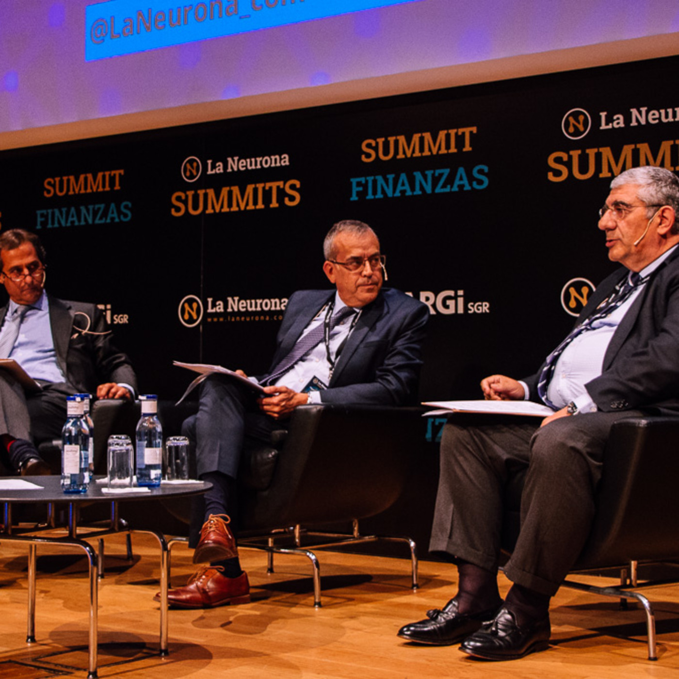 PANELES EXPERTOS LA NEURONA SUMMITS