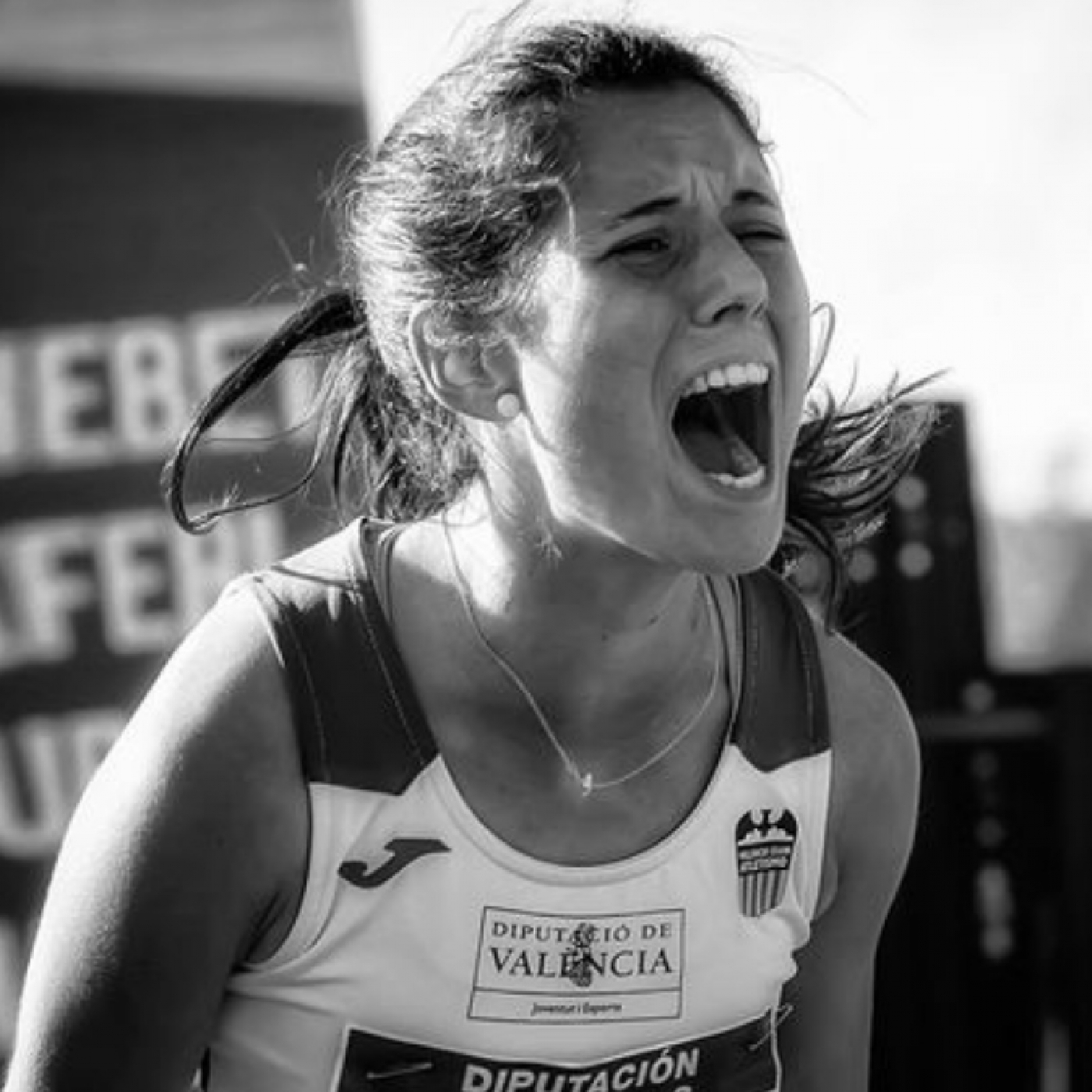 Acento Runner