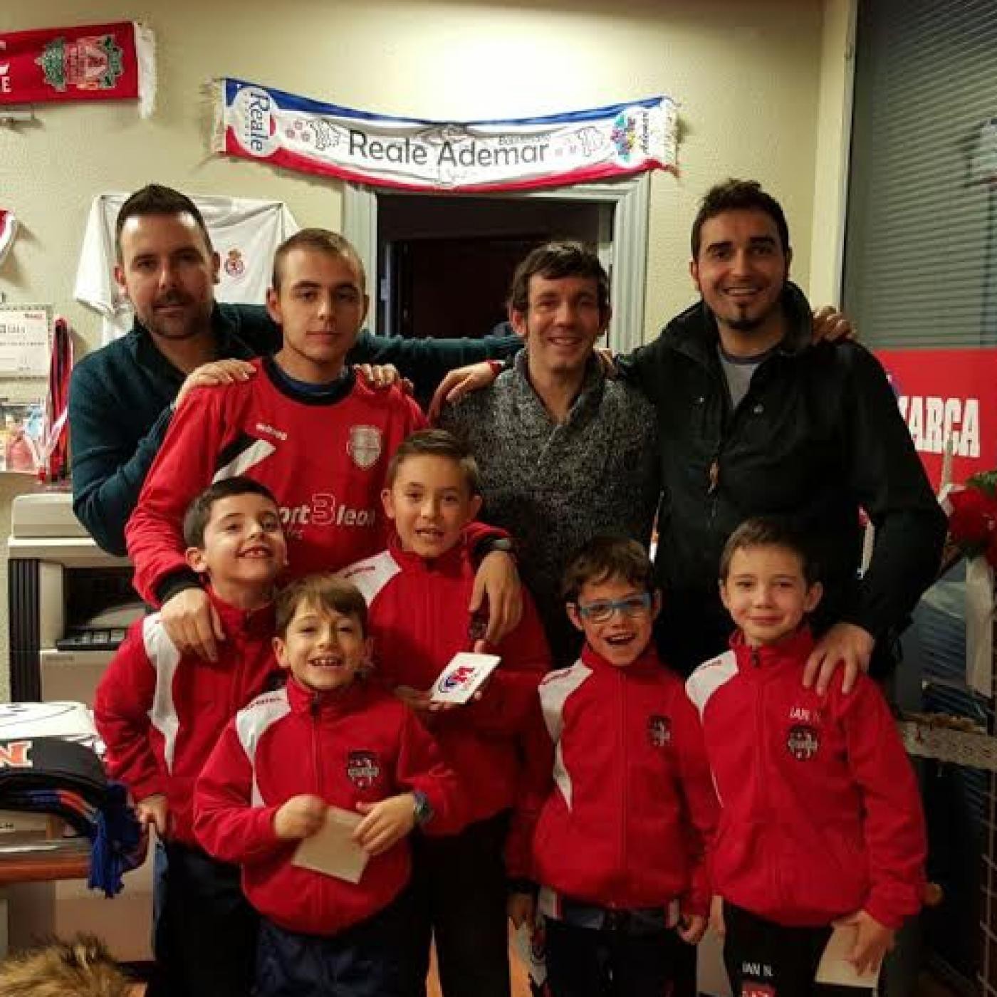 Visita del prebenjamin A del Puente Castro FC a Radio Marca León episode artwork