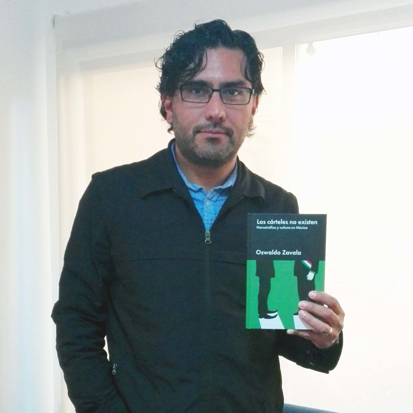 Entrevista con Oswaldo Zavala, autor del libro: "Los cárteles no existen - narcotráfico y cultura en México" episode artwork