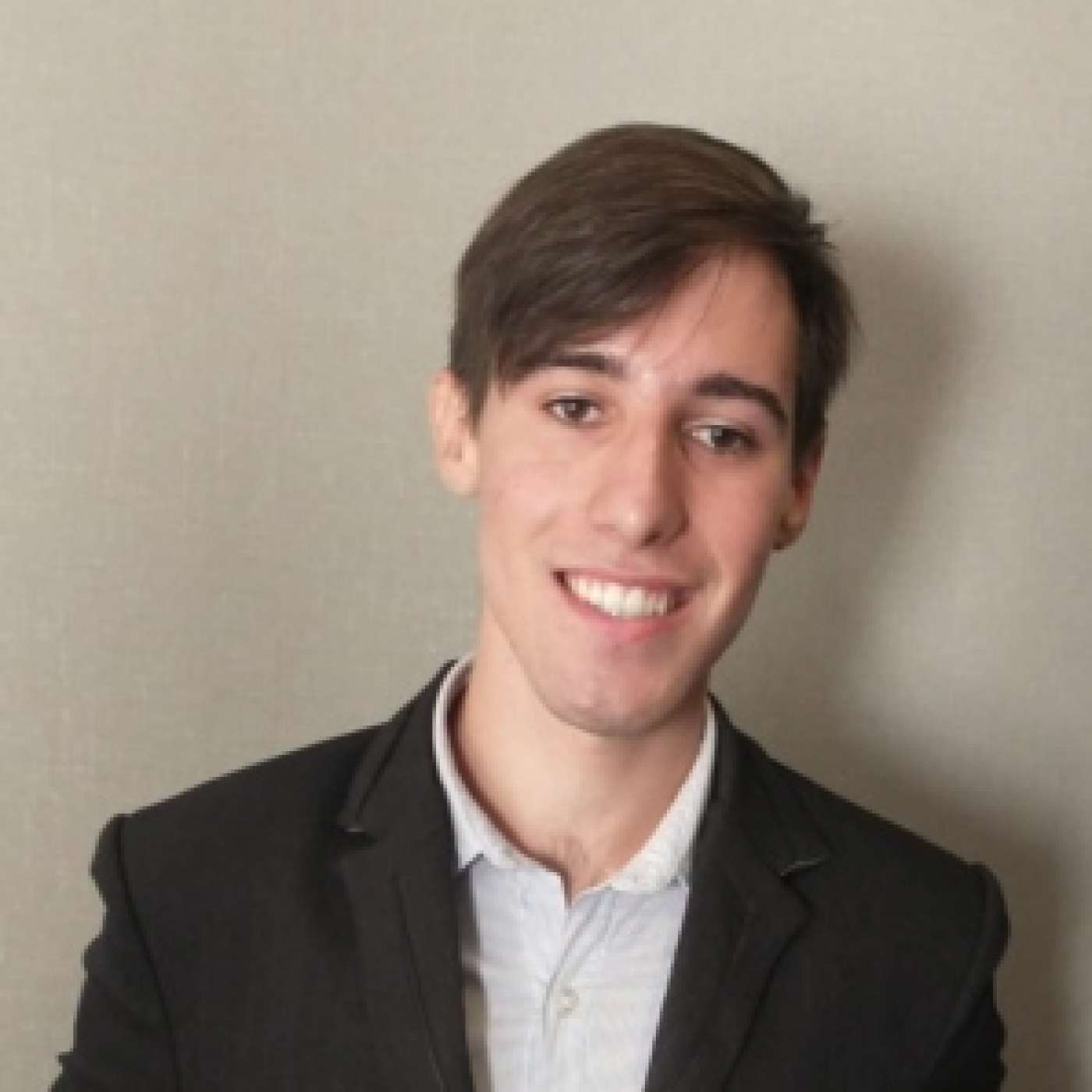 Valentín Gutiérrez (Economista de la Fundación Libertad y Progreso) Buenas Razones