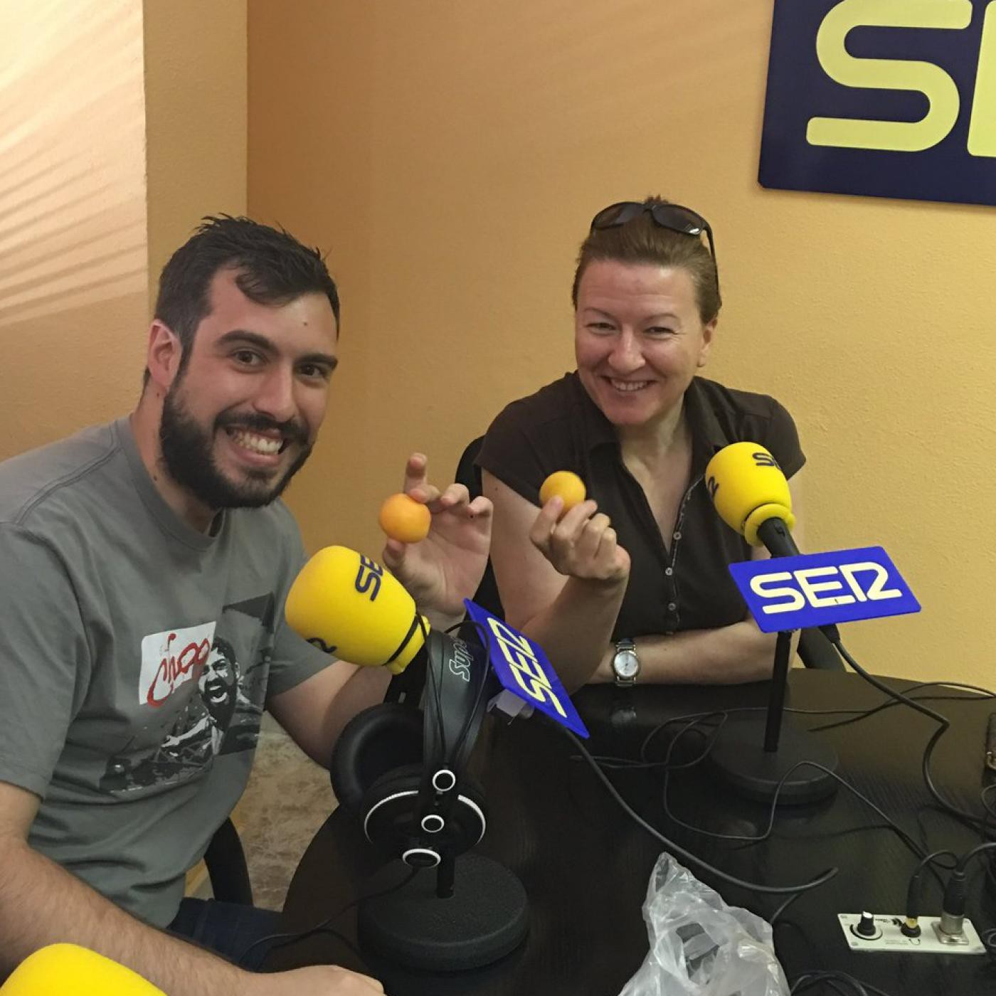 ROSANA CRESPO y DANIEL DE ANDRES. La tertulia de los Lunes.
