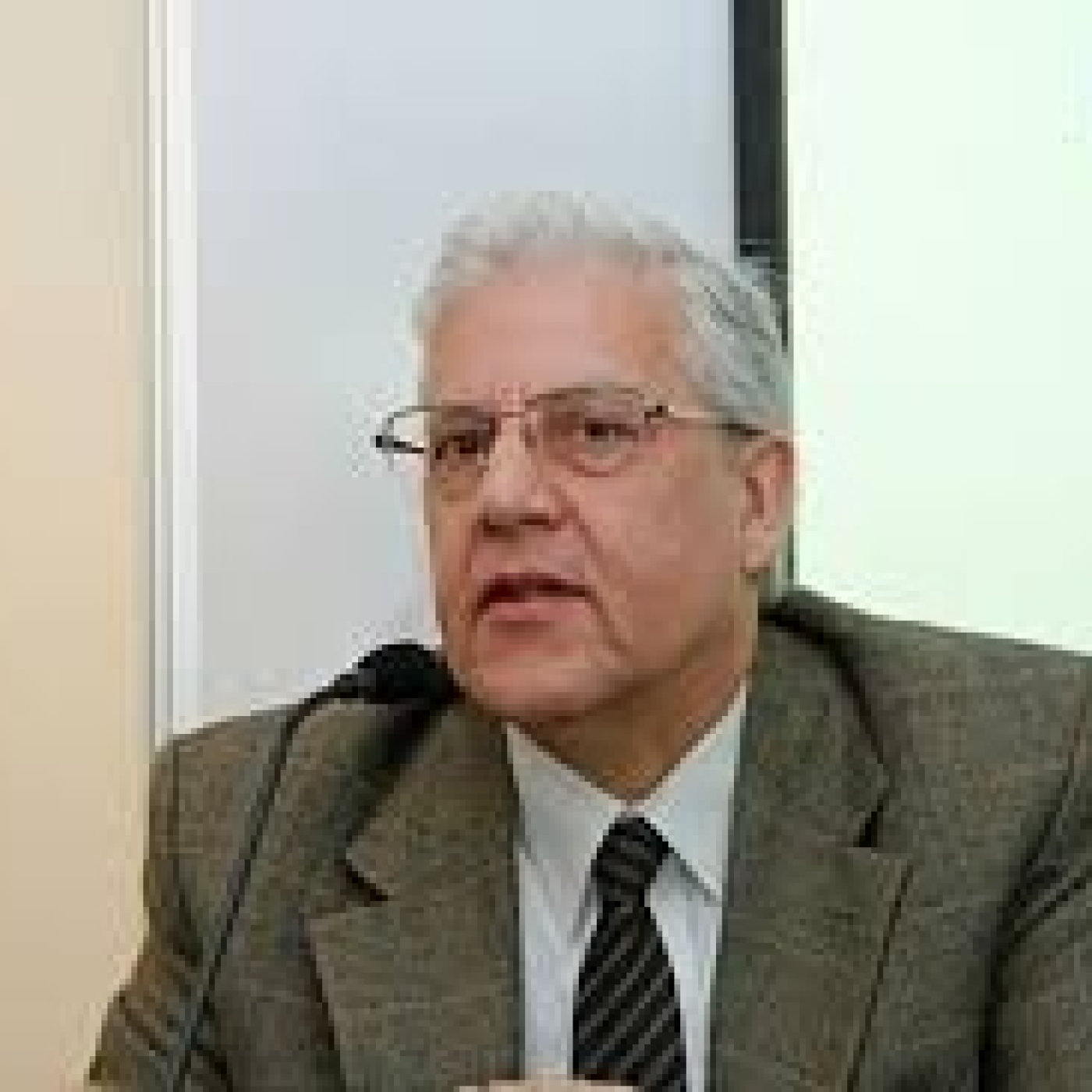 Daniel Sticco Economista @polemic_business