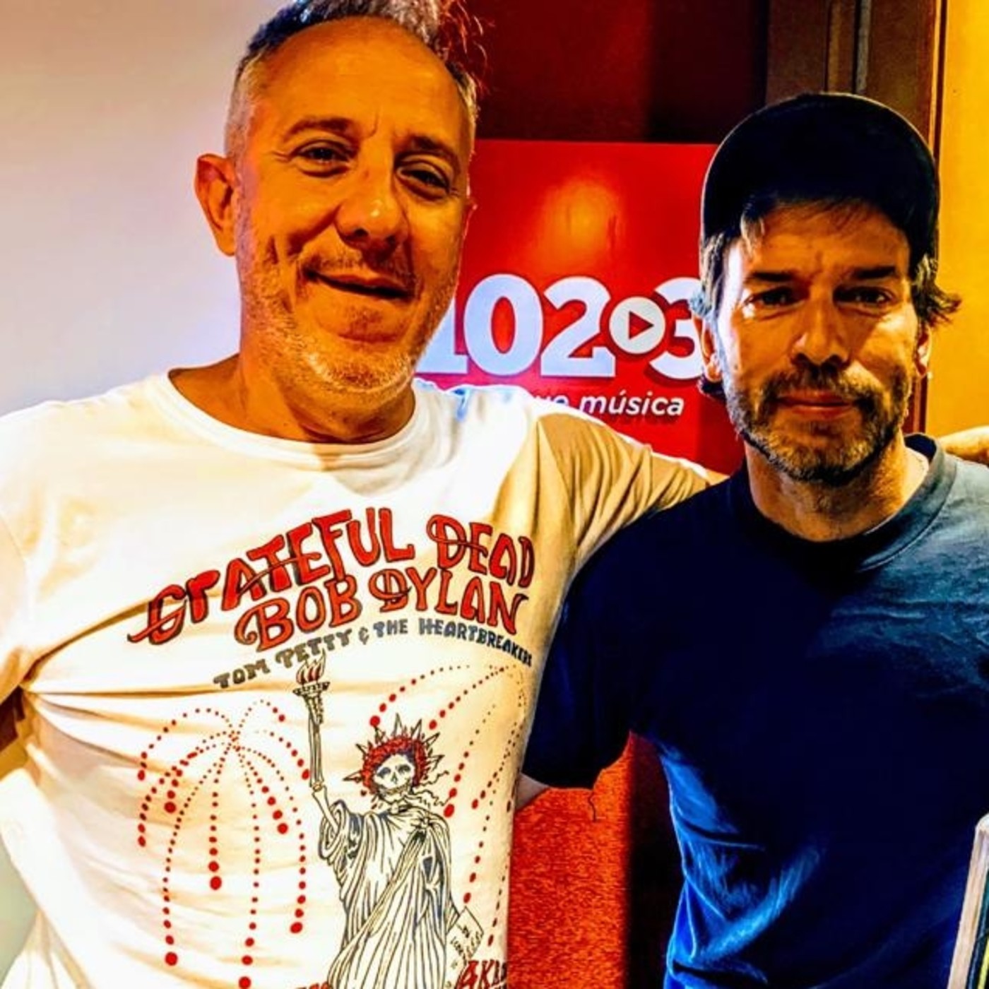 No te peines que es radio