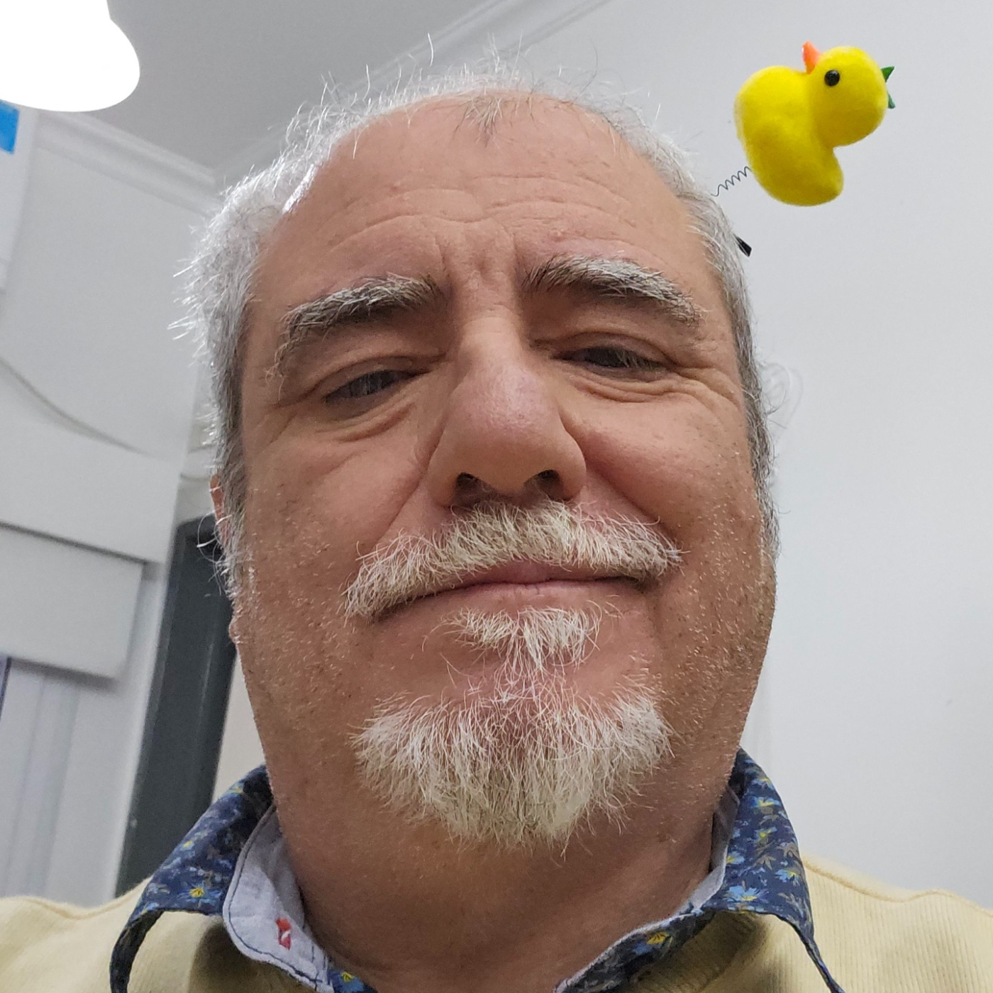 Osvaldo Bazán @osvaldobazan (Periodista, Autor de "Dios es Argentino") Hora 15 @Hora15ECO