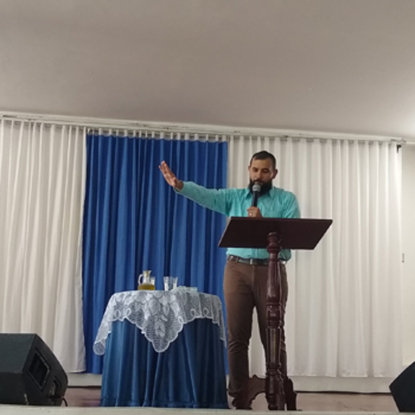 FAMILIAS BAJO SU GLORIA
