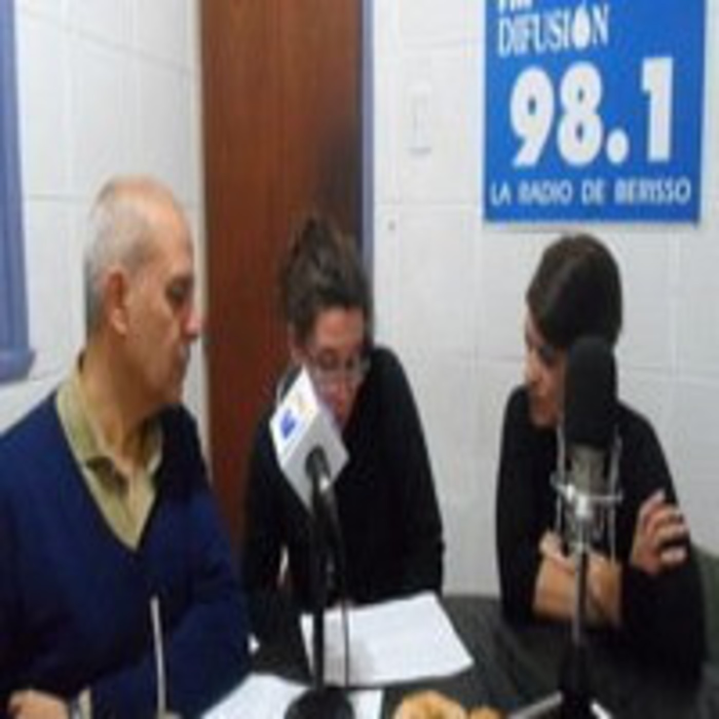 Montevideo y 11-Nº 350-Bloque 1-El programa de radio de la Escuela de Arte de Berisso episode artwork