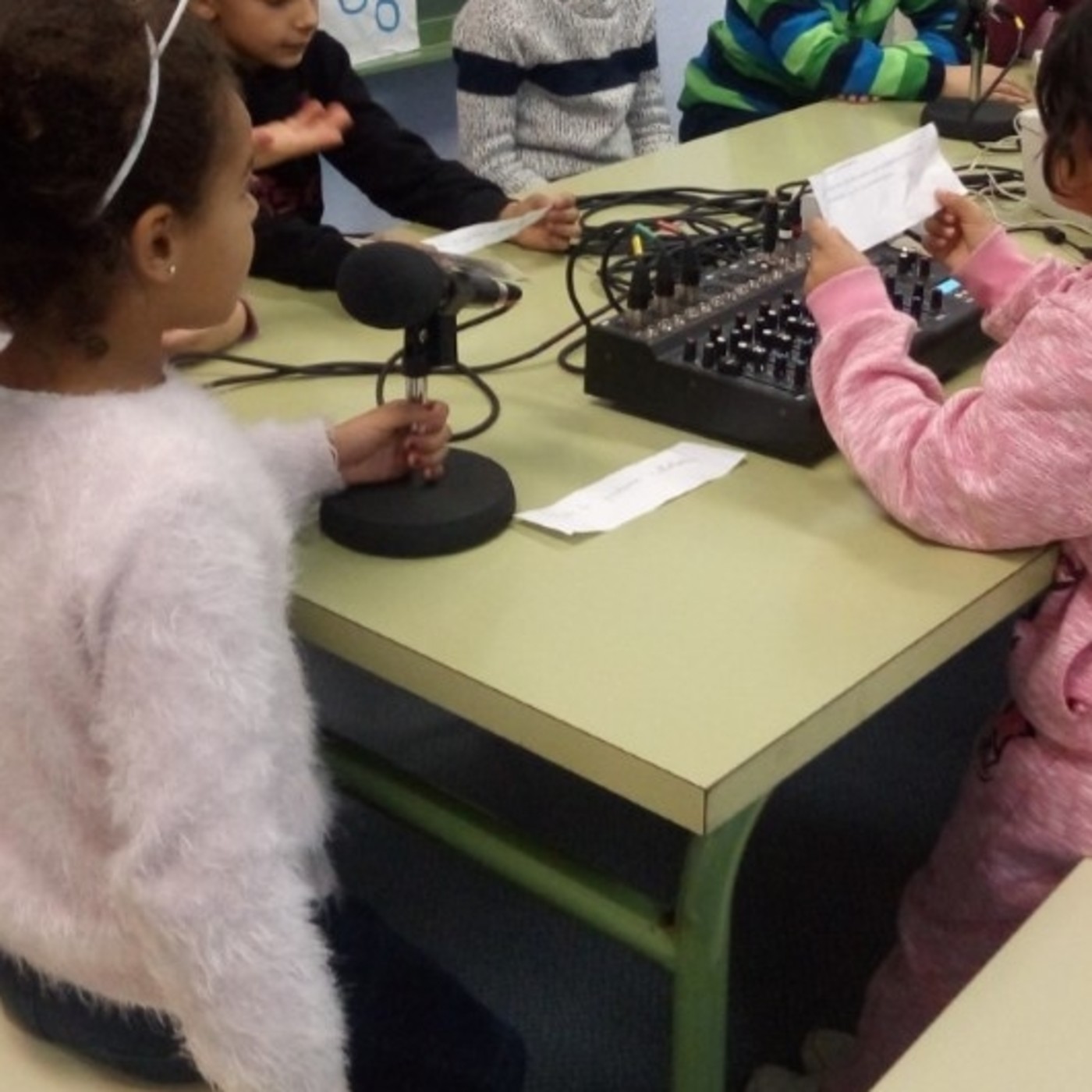 JzRADIO (PROYECTO DE RADIO ESCOLAR