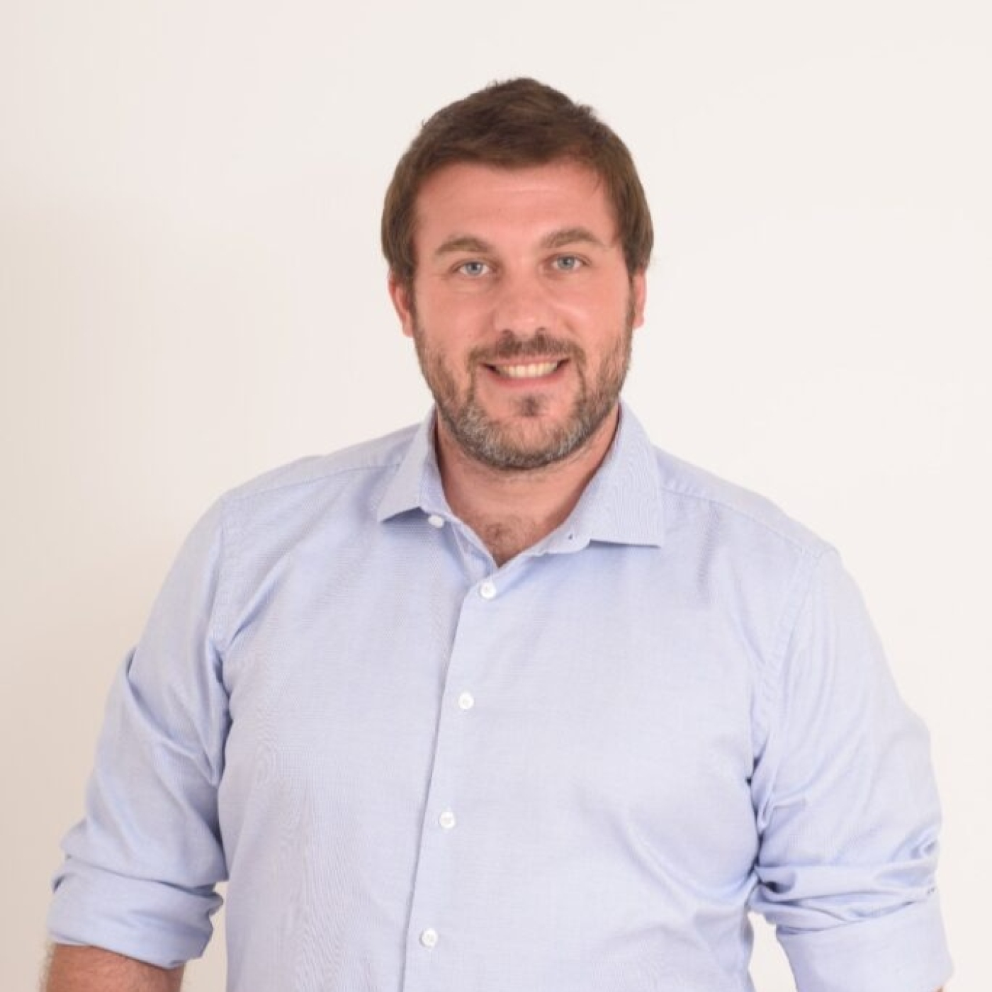 Christian Dátola @ChristianDatola (CEO de Somos Pymes @somospymes ) Unas Cuantas Verdades @marianoobarrio