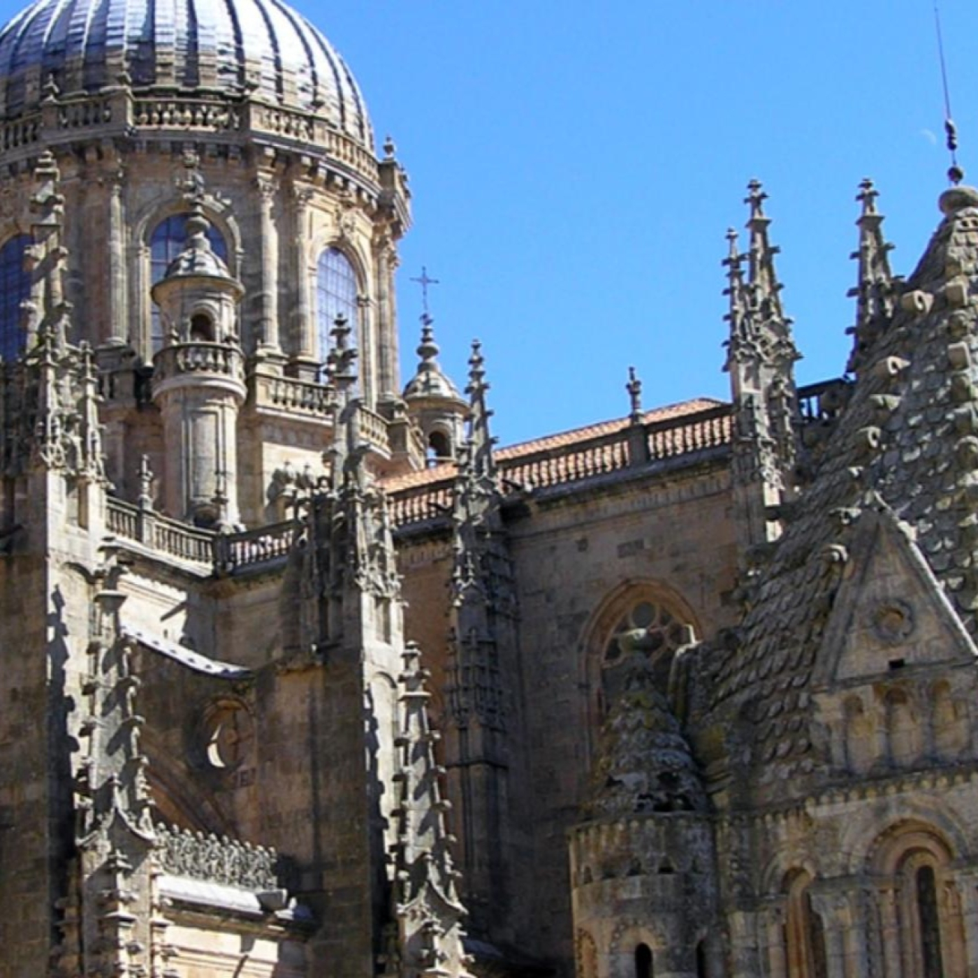 Episodio 60 (T2). Dos templos, una catedral. Salamanca, piedra y luz. episode artwork