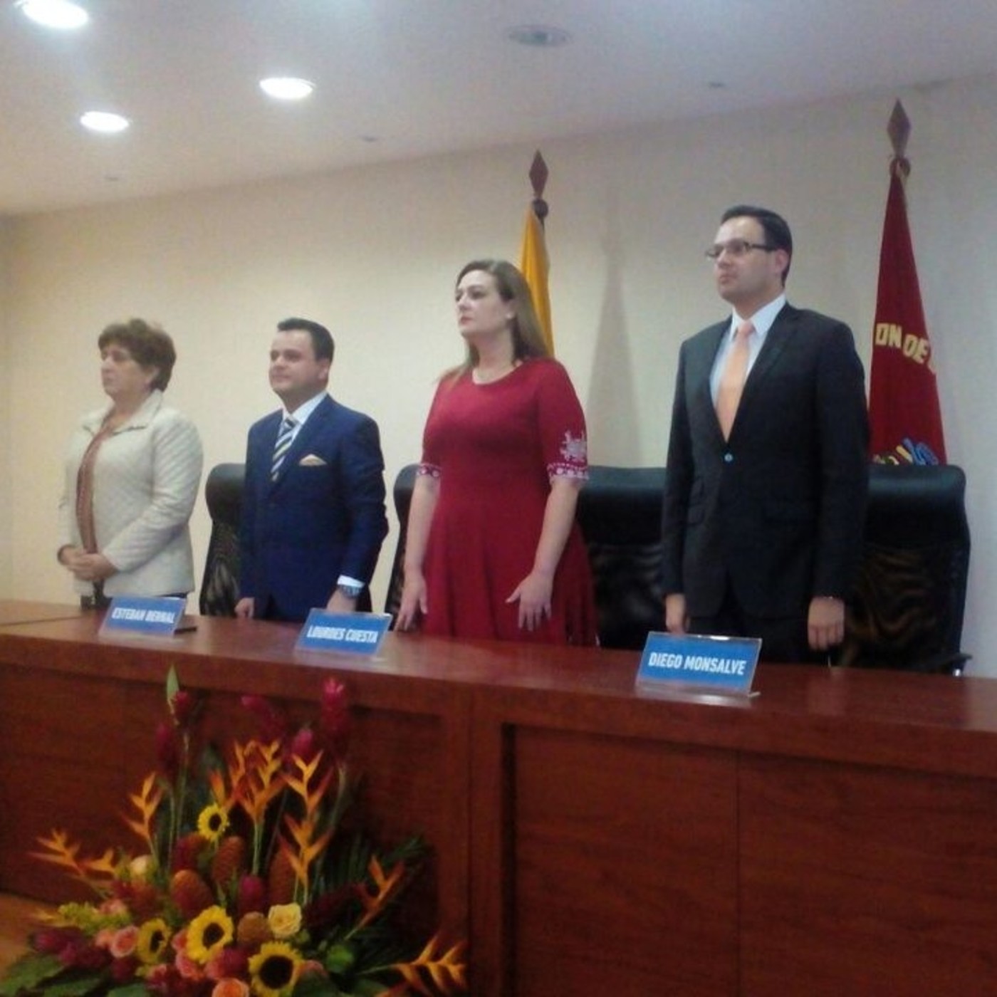 Asambleístas de CREO recibieron credenciales - 10-05-17 episode artwork