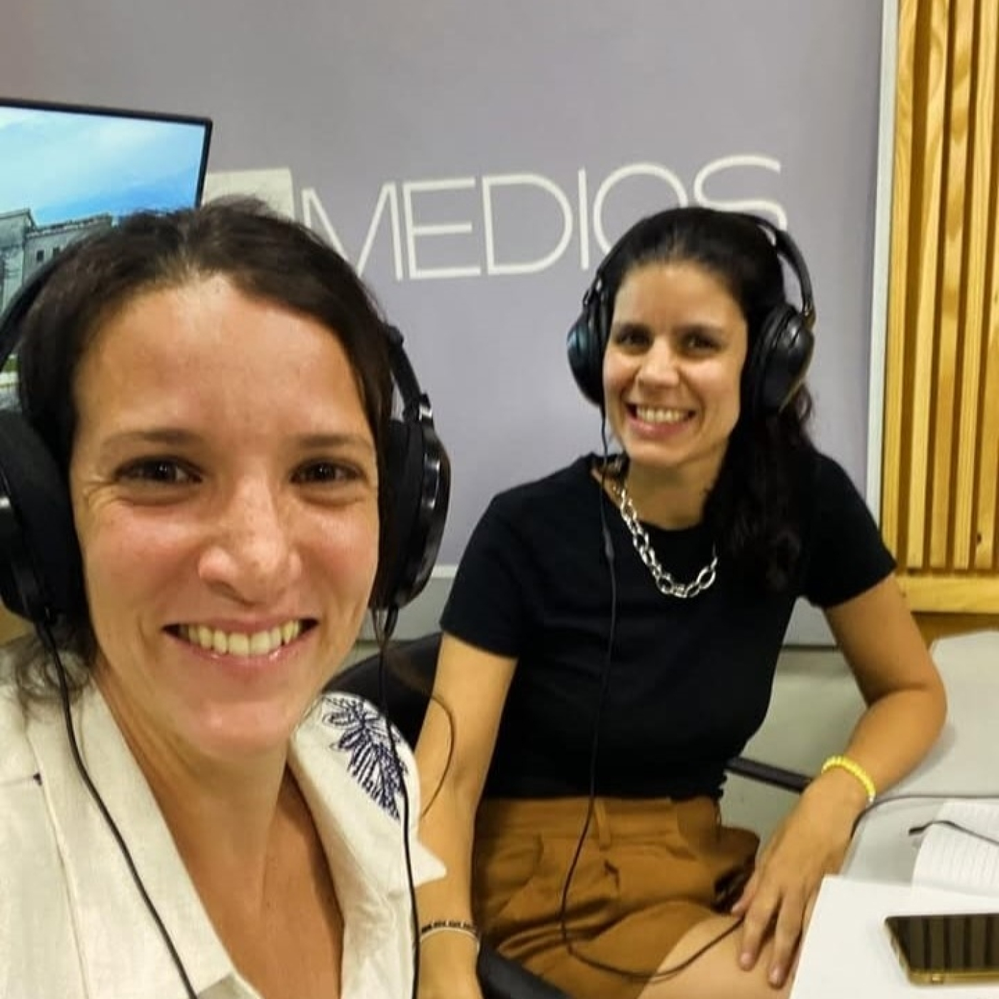 MUJERES TODO TERRENO con Andrea Glikman y Belèn Fernàndez 15-5-2026