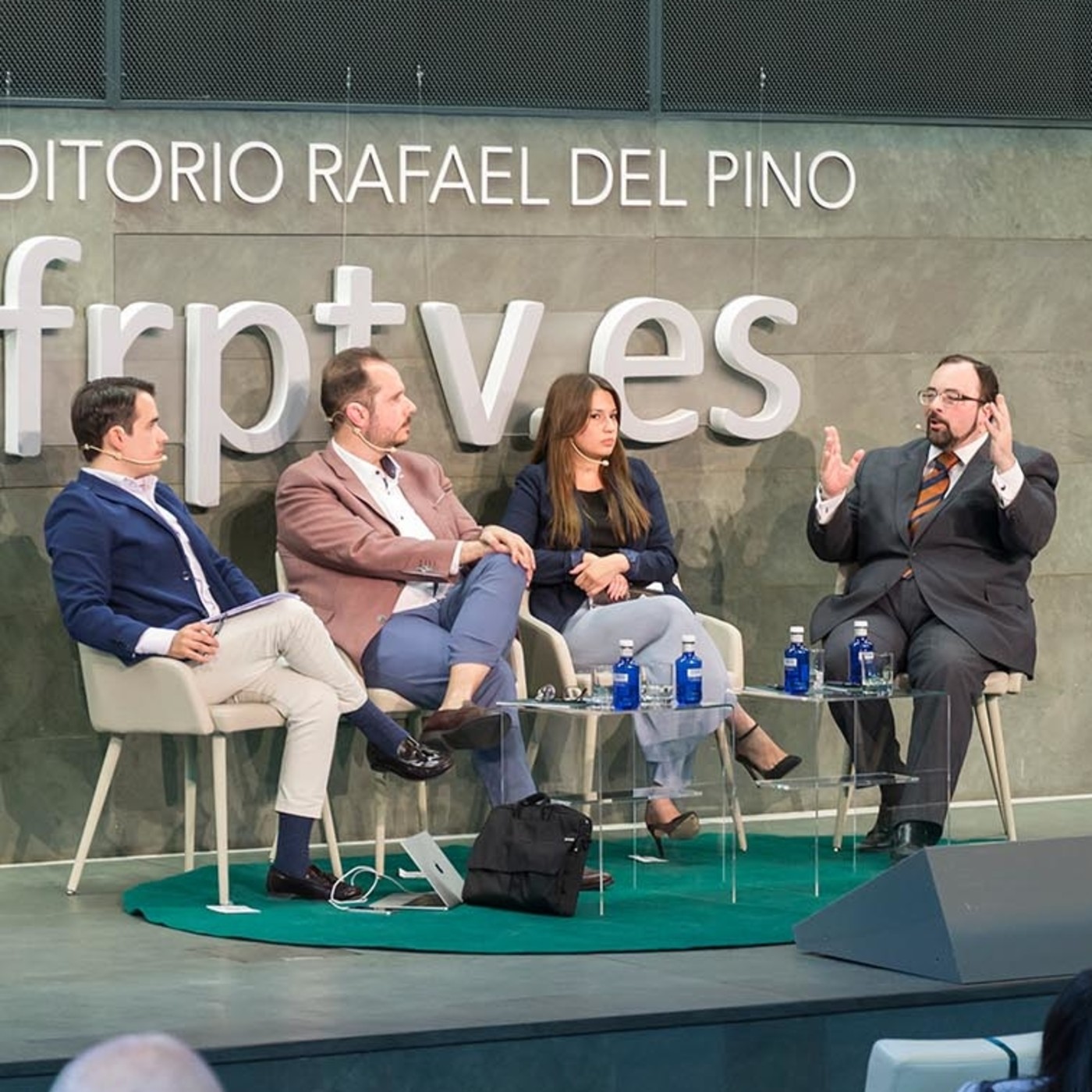 Diálogos y debates Fundación Rafael del Pino