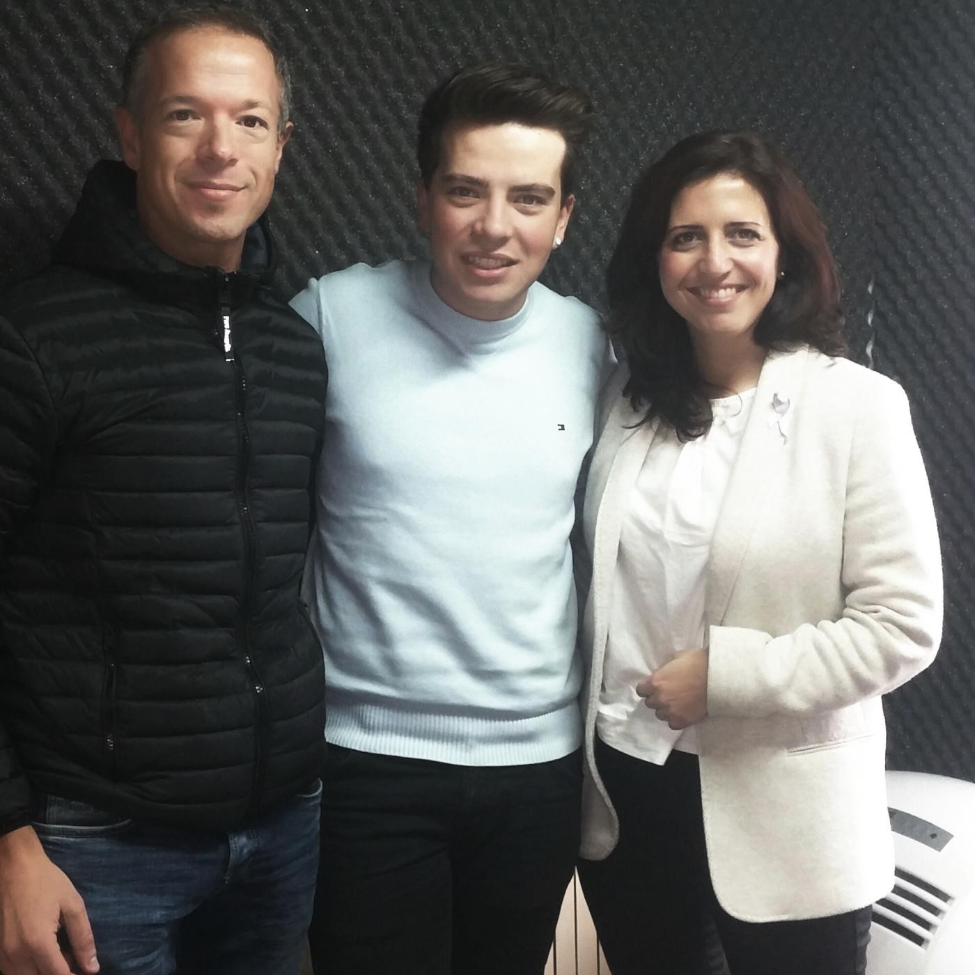 Tertulia con Esther Peña y Ander Gil, candidatos al Congreso y al Senado respectivamente por el PSOE. episode artwork
