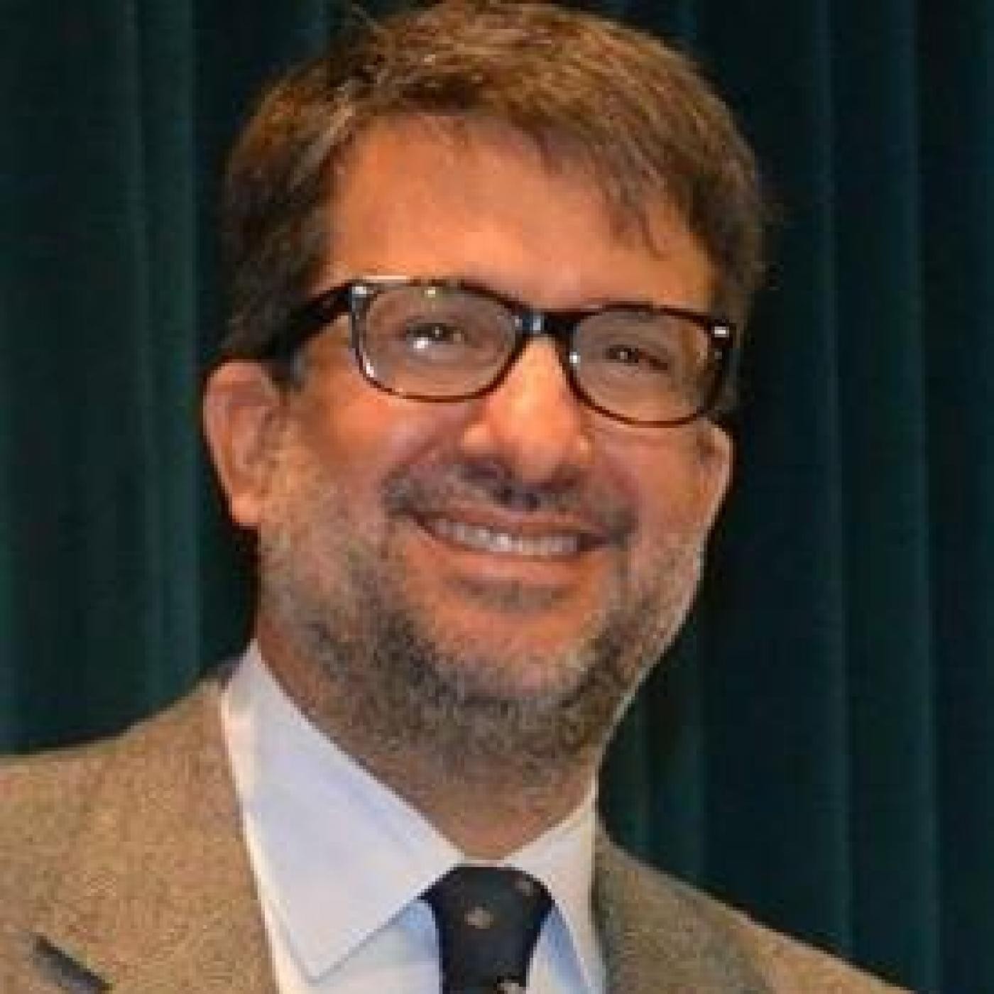 Pablo Ala Rue_ Decano de la facultad de economia_estamos en recesión