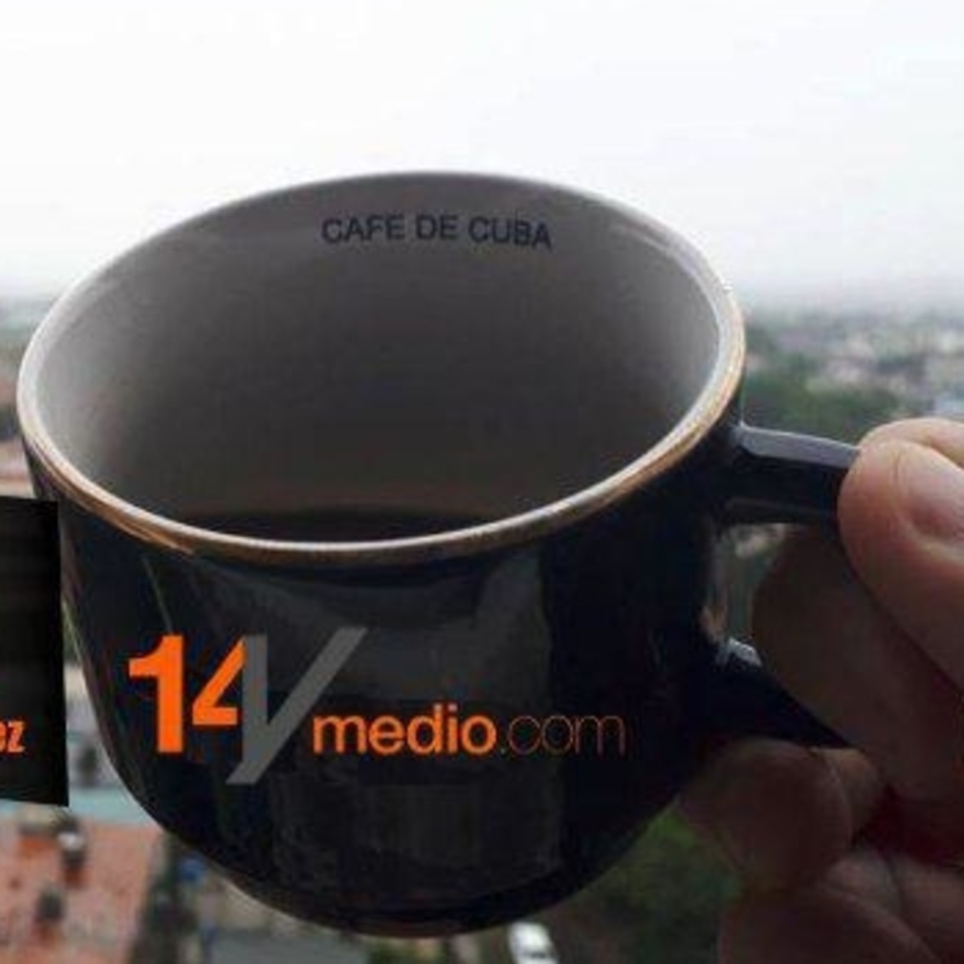 Cafecito informativo sobre Cuba por Yoani Sánchez