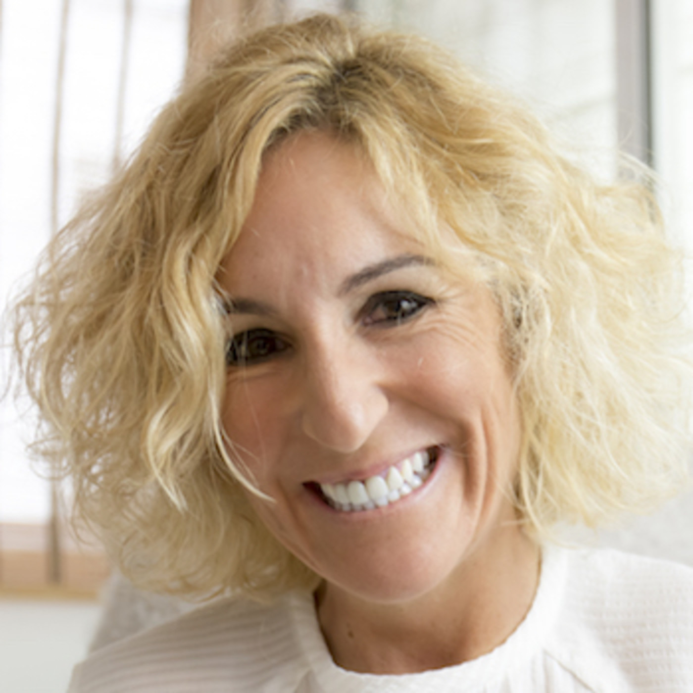 May Morón- Coaching nutricional-emocional-hábitos